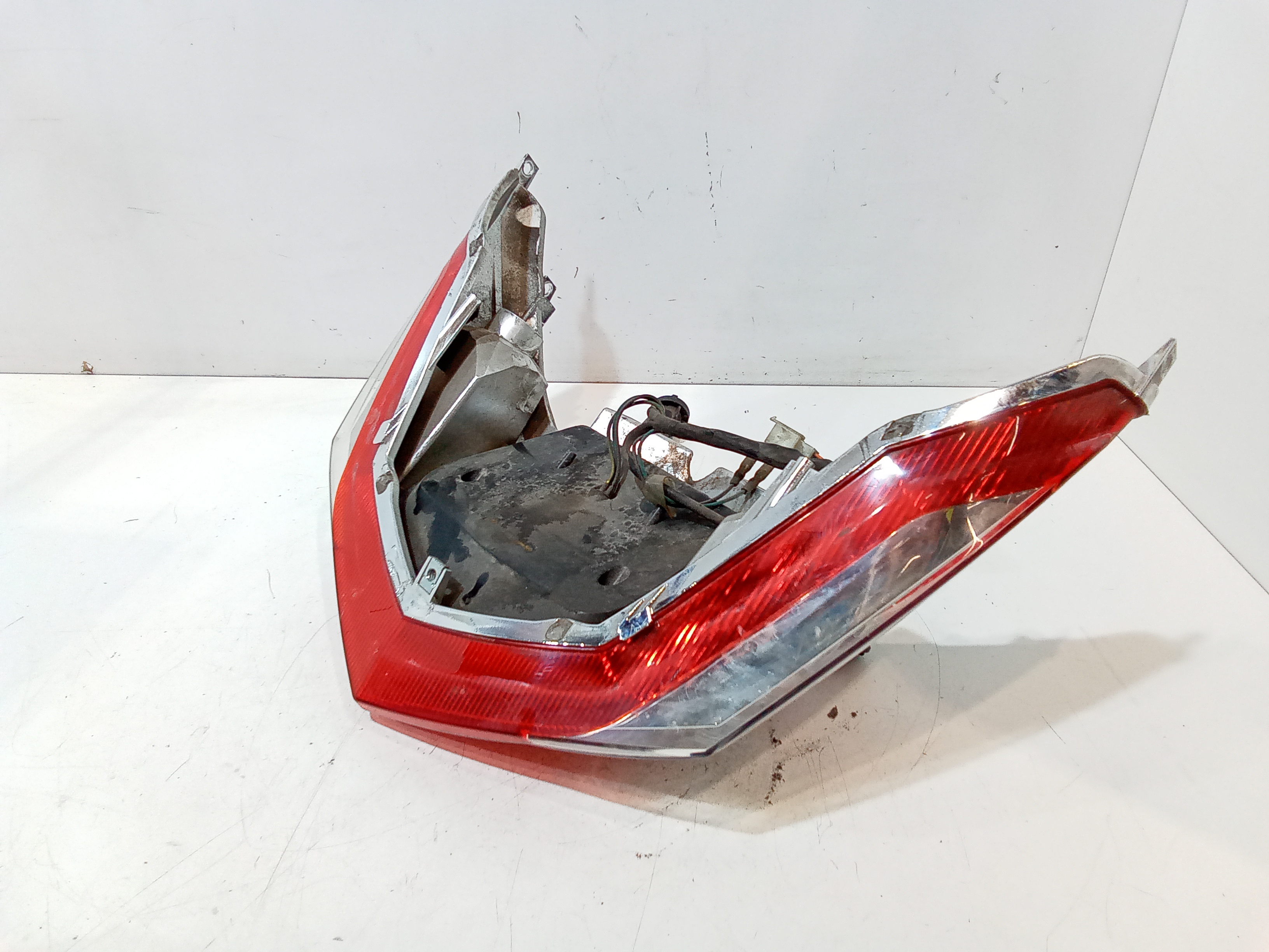 Stop posteriore per Sym Joymax 300cc (11>16) (2011 - 2016)