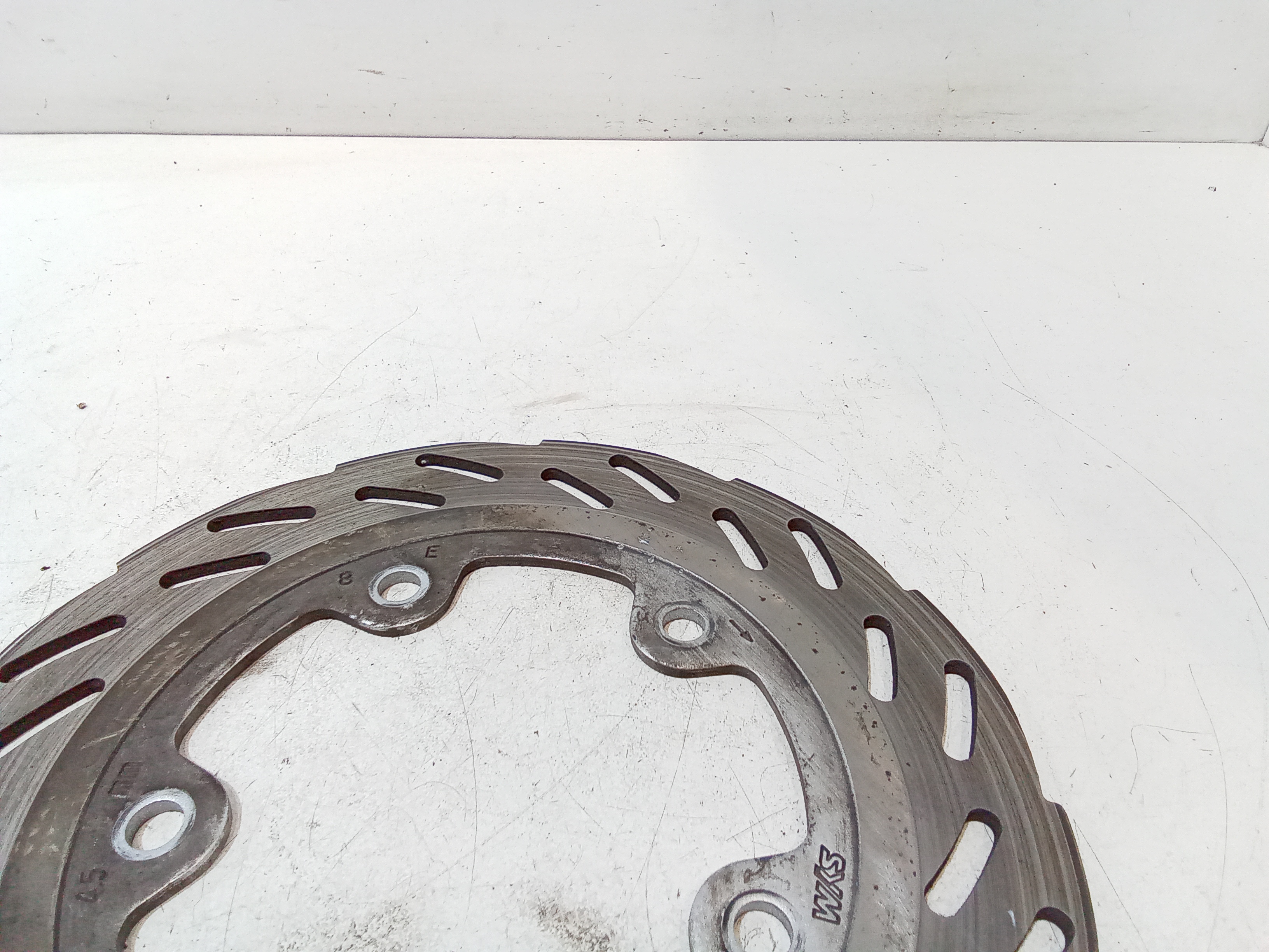 Disco freno post Sinistro per Sym Joymax 300cc (11>16) (2011 - 2016)