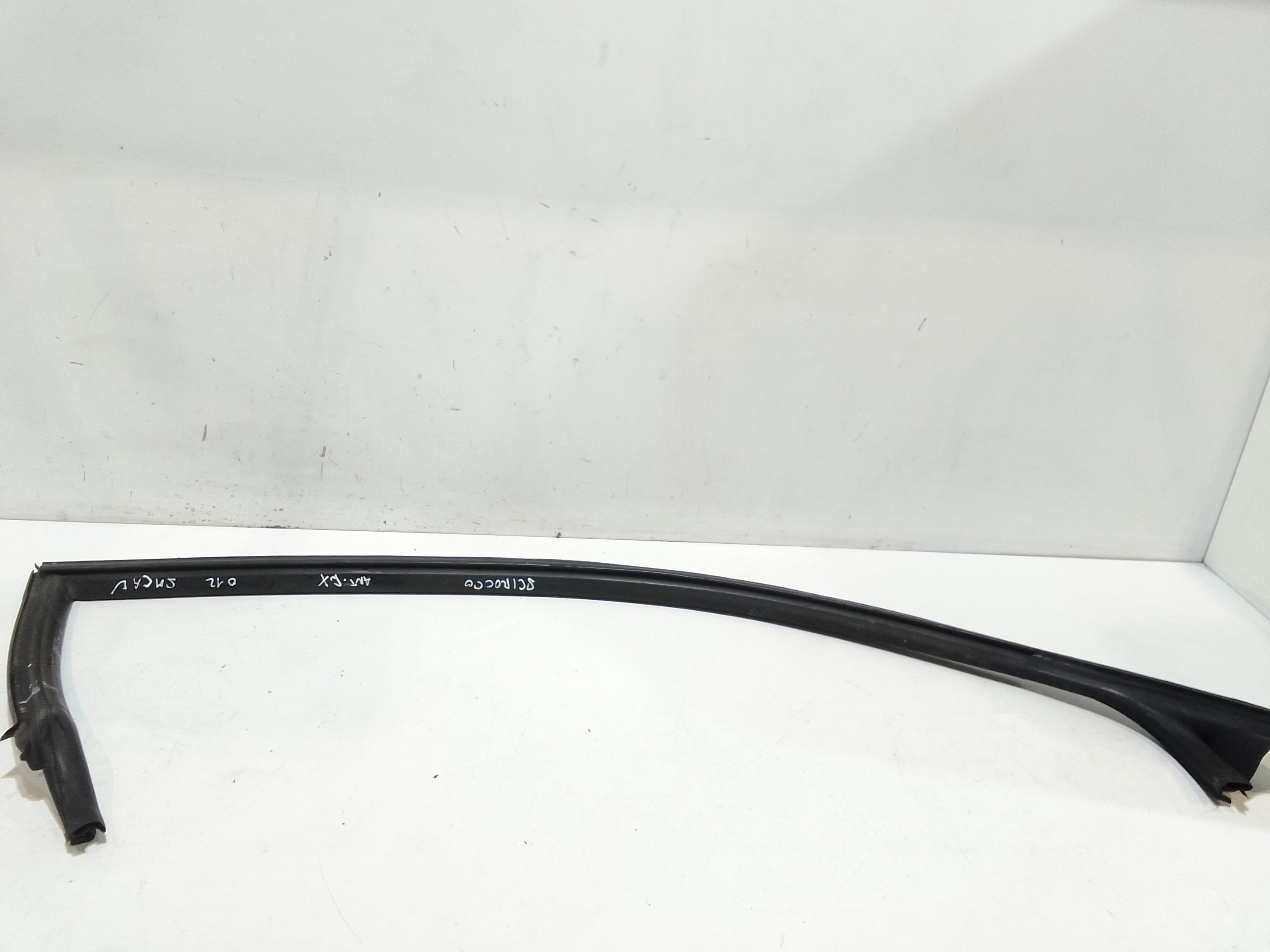 Guarnizioni portiere per Volkswagen Scirocco Serie (137) (08>14) (2008 - 2014)