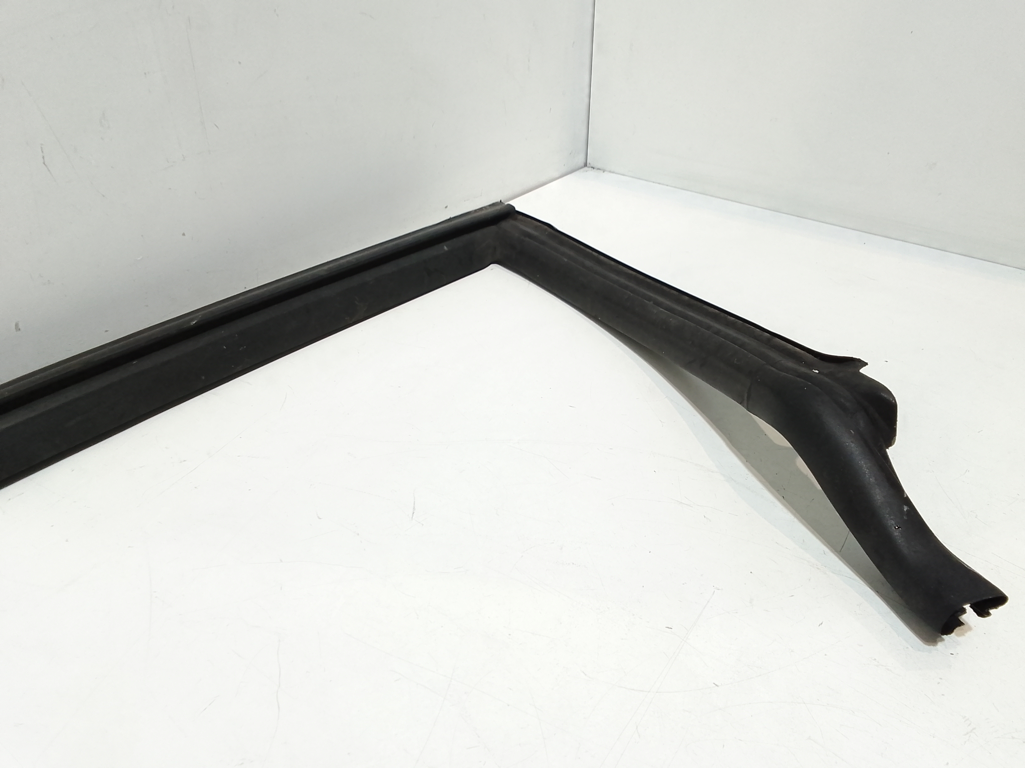 Guarnizioni portiere per Volkswagen Scirocco Serie (137) (08>14) (2008 - 2014)