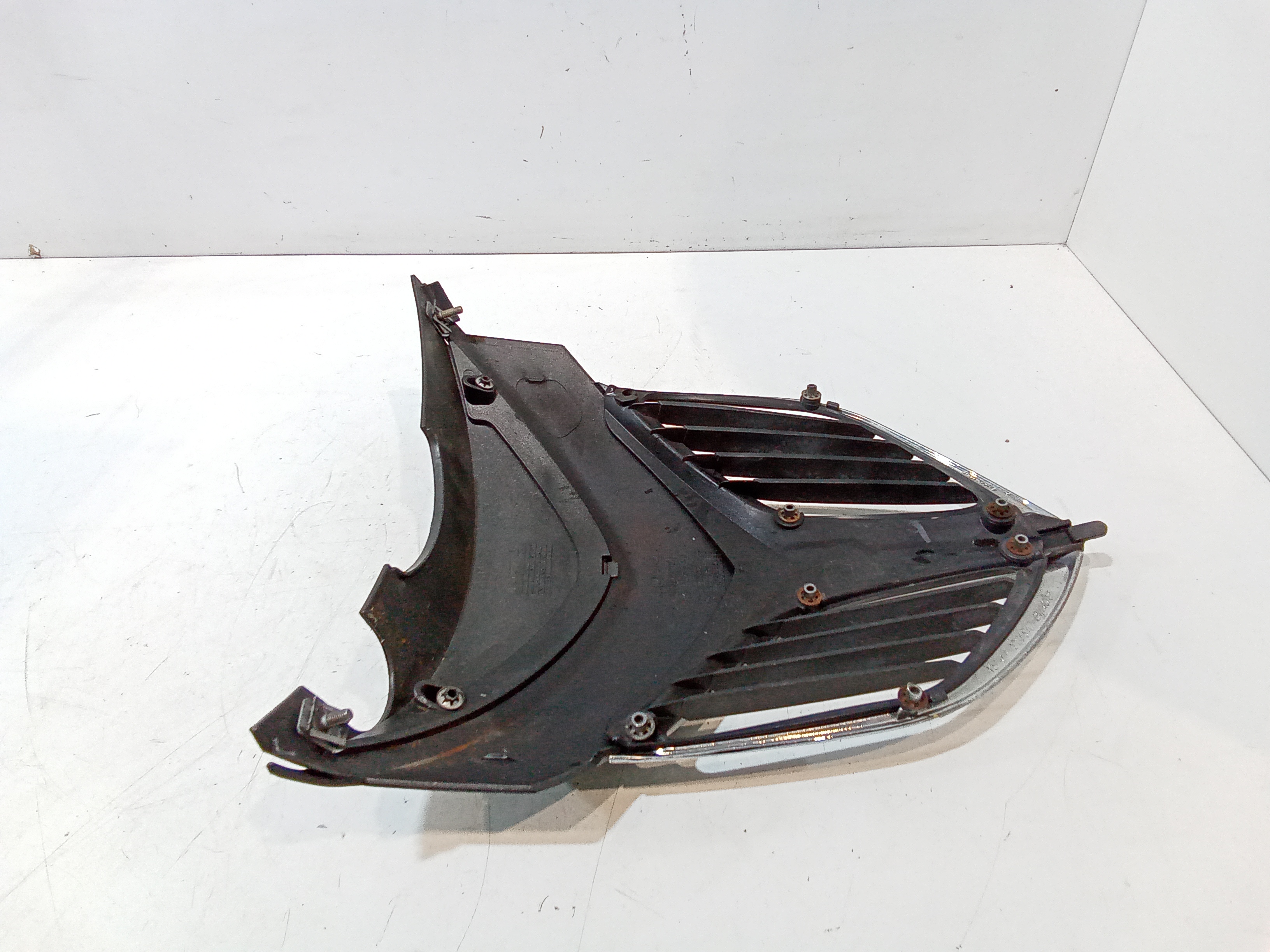 Coperchio scudo anteriore per Aprilia Sport City 200cc  (04>08) (2004 - 2008)