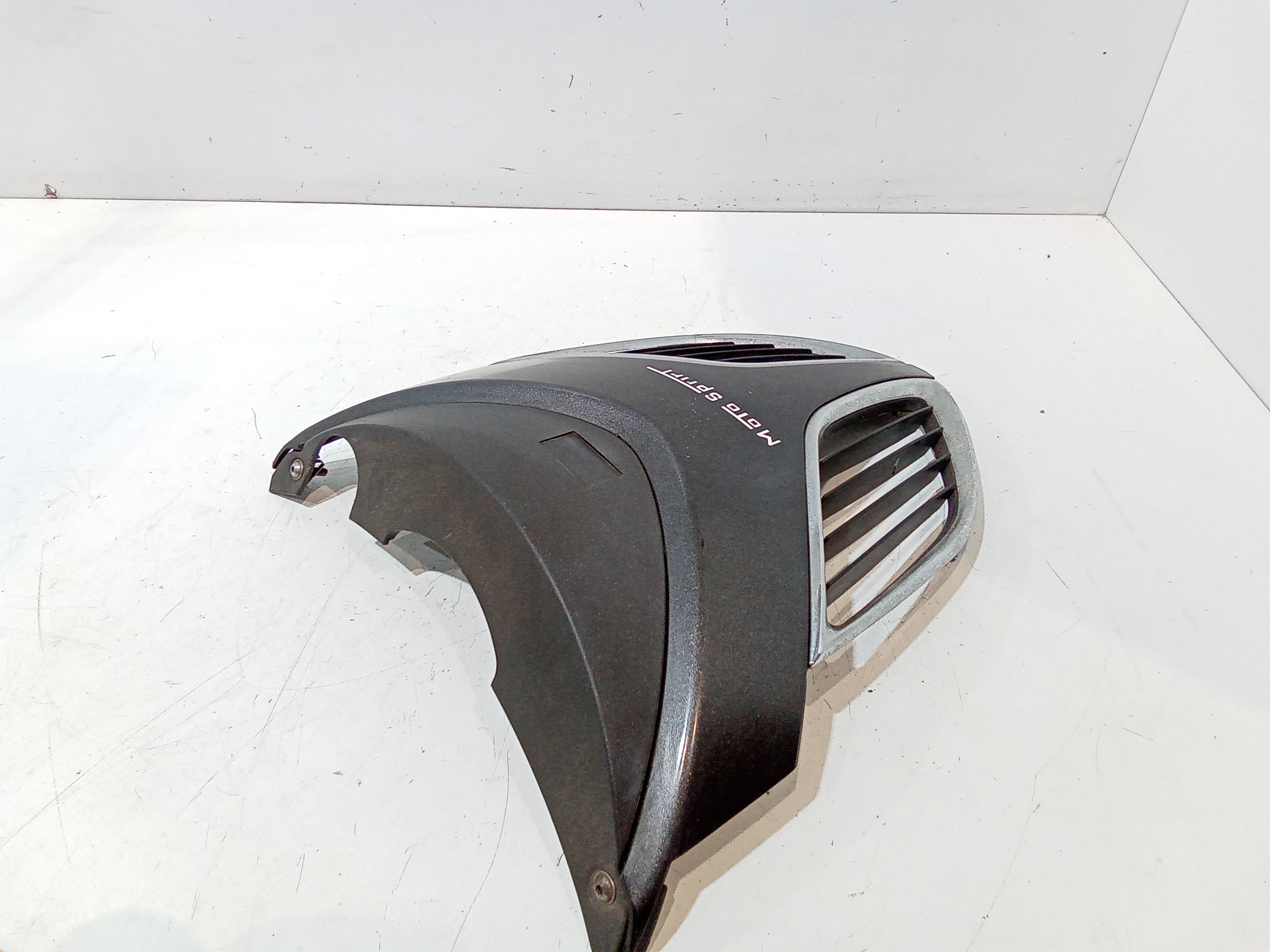 Coperchio scudo anteriore per Aprilia Sport City 200cc  (04>08) (2004 - 2008)