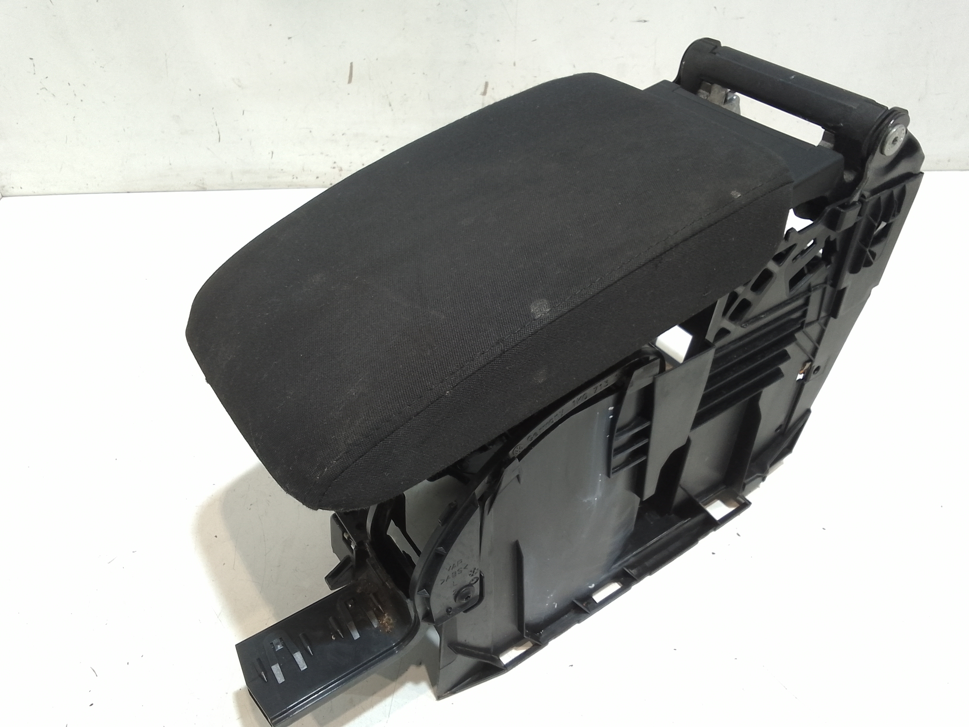 Bracciolo centrale per Volkswagen Scirocco Serie (137) (08>14) (2008 - 2014)