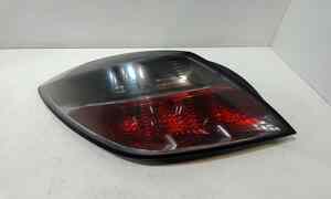 Stop fanale Posteriore sinistro lato Guida per Opel Astra H Berlina (2004 - 2007)