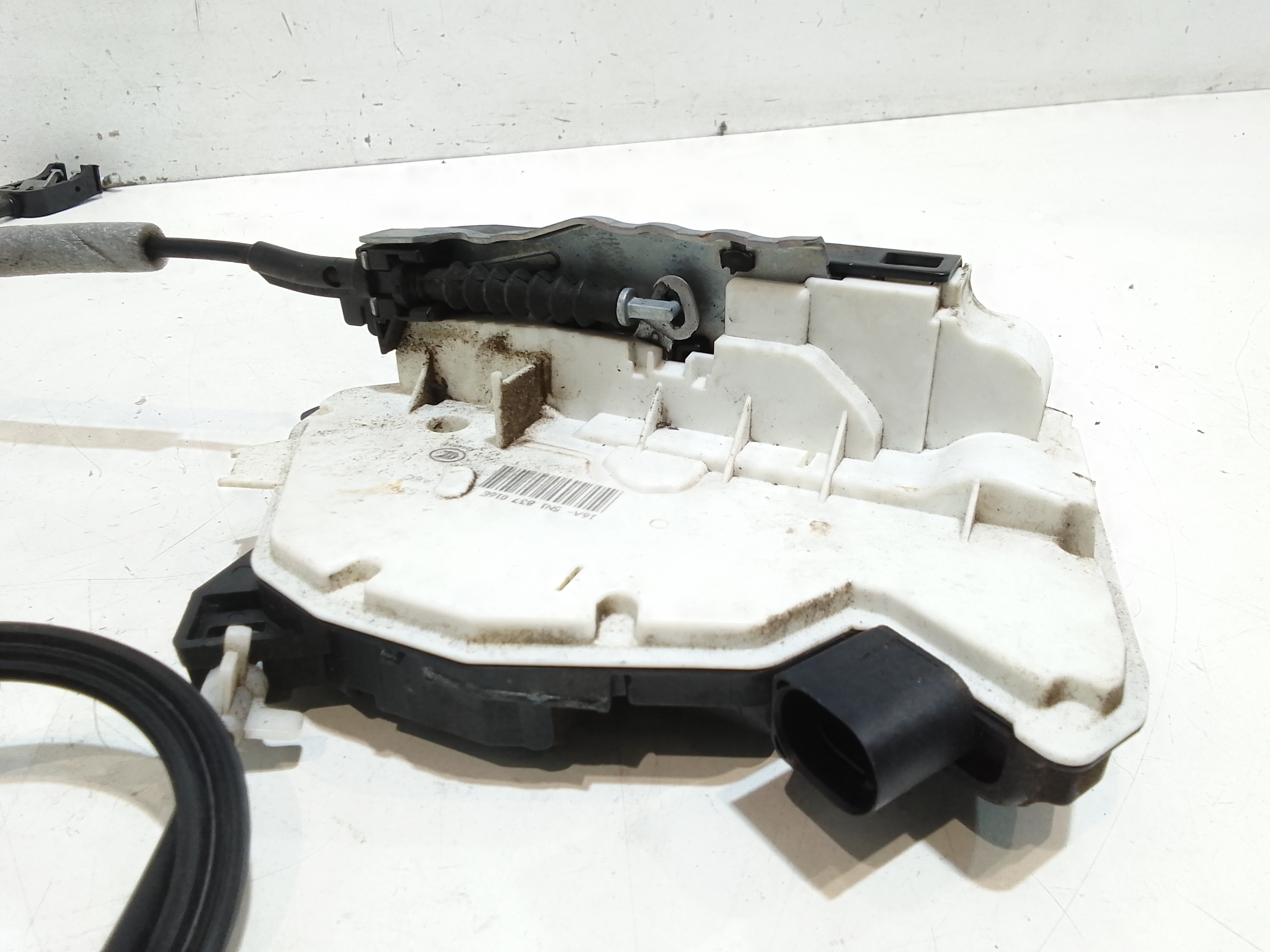 Serratura Anteriore Destra per Volkswagen Scirocco Serie (137) (08>14) (2008 - 2014)