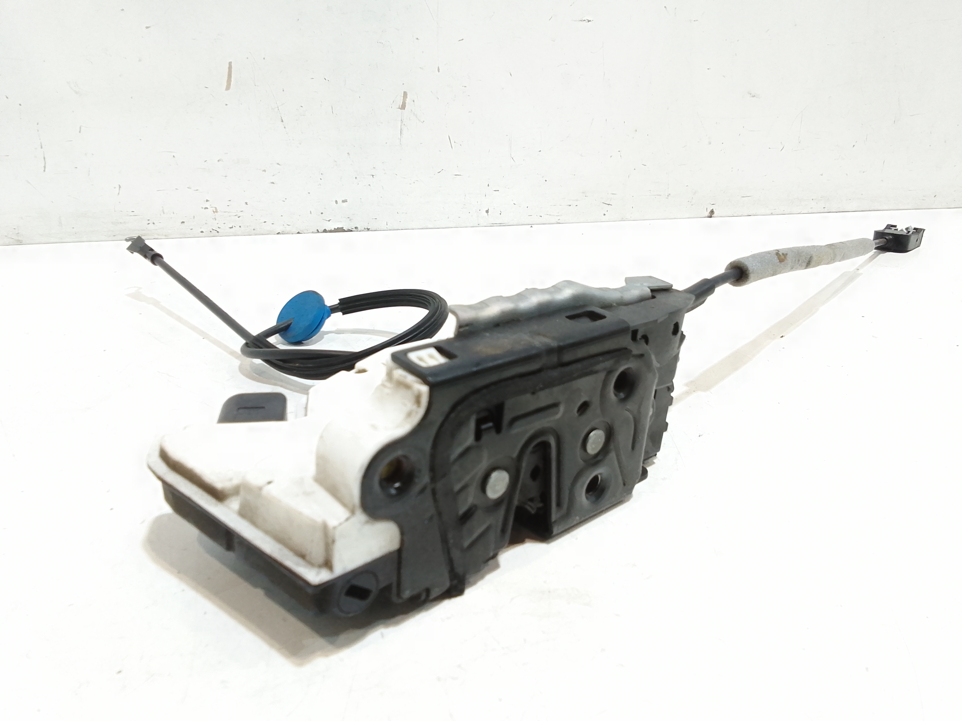 Serratura Anteriore Destra per Volkswagen Scirocco Serie (137) (08>14) (2008 - 2014)