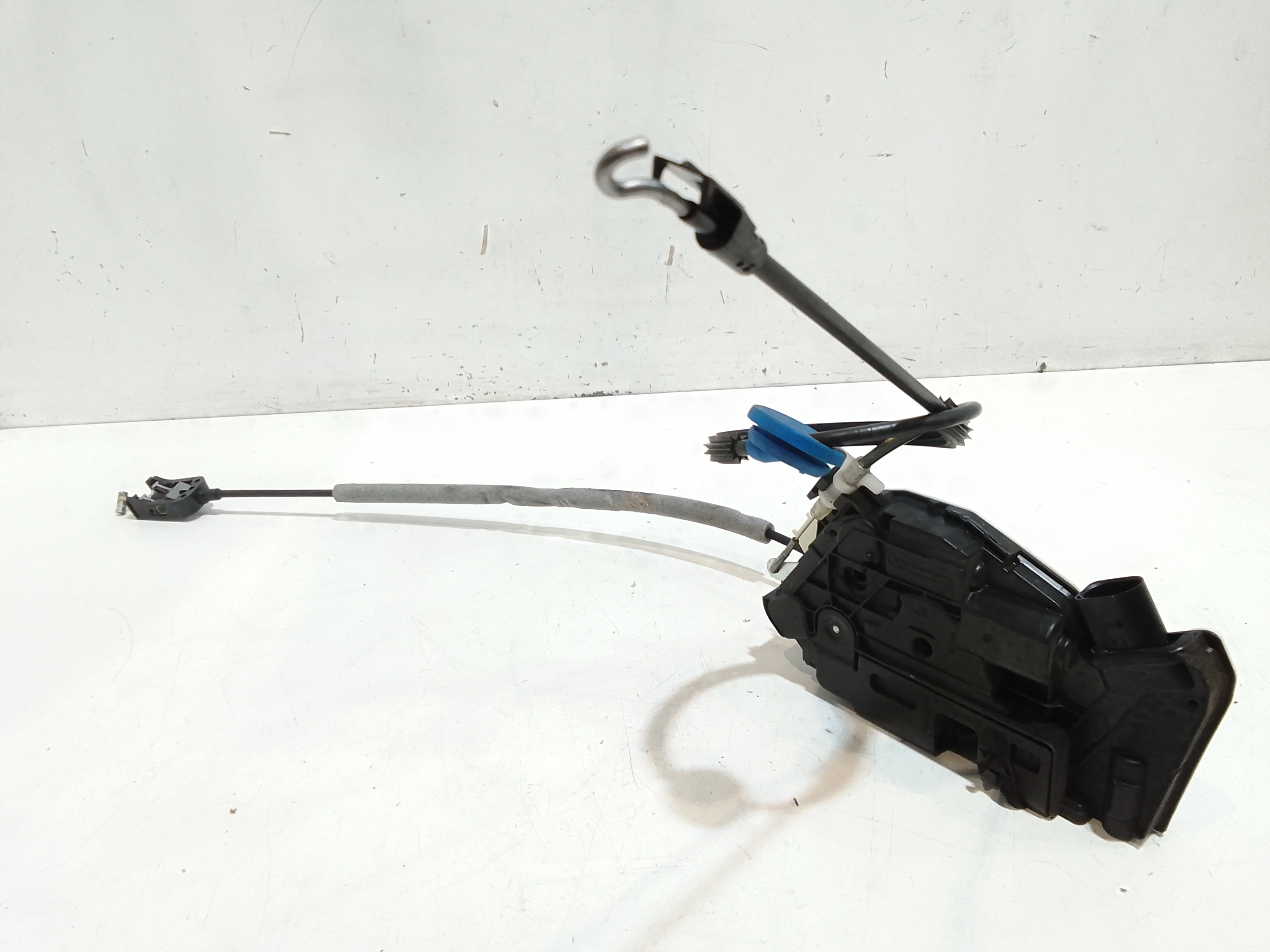 Serratura Anteriore Destra per Volkswagen Scirocco Serie (137) (08>14) (2008 - 2014)