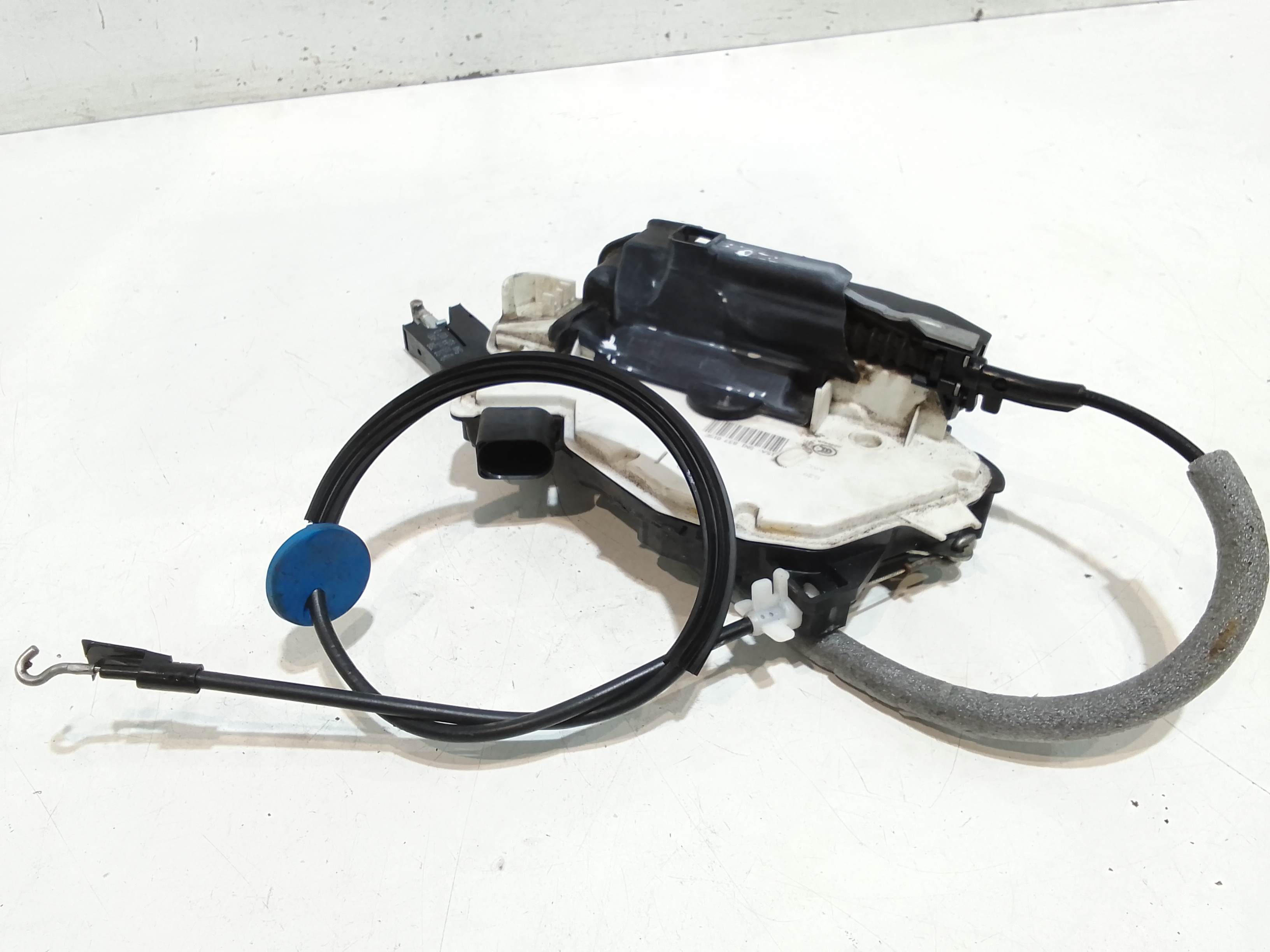 Serratura Anteriore Sinistra per Volkswagen Scirocco Serie (137) (08>14) (2008 - 2014)