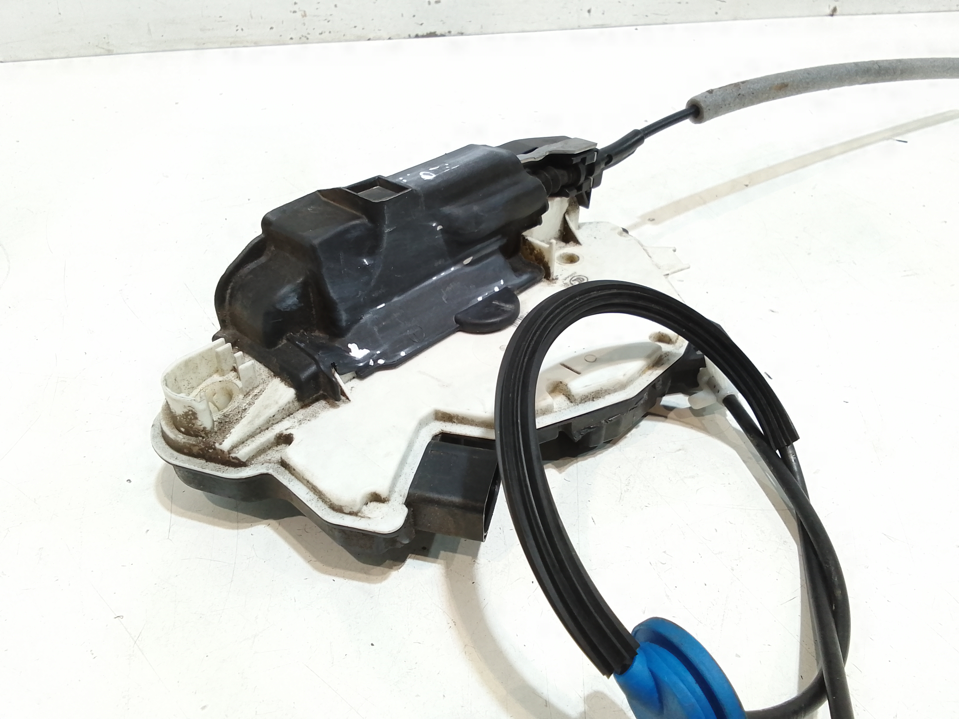 Serratura Anteriore Sinistra per Volkswagen Scirocco Serie (137) (08>14) (2008 - 2014)