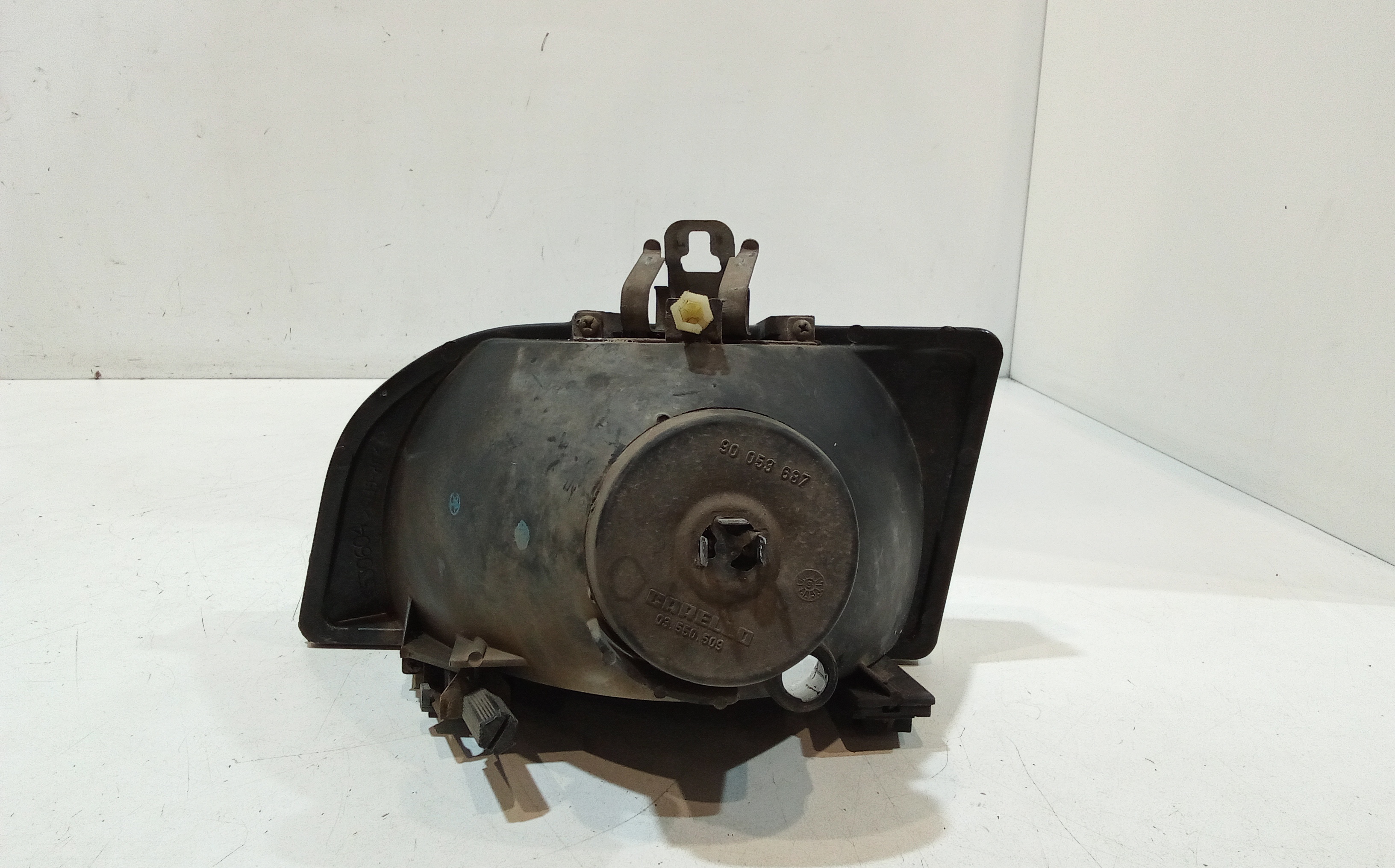 Faro anteriore Destro Passeggero per Ford Fiesta 1 Serie (1982 - 1996)