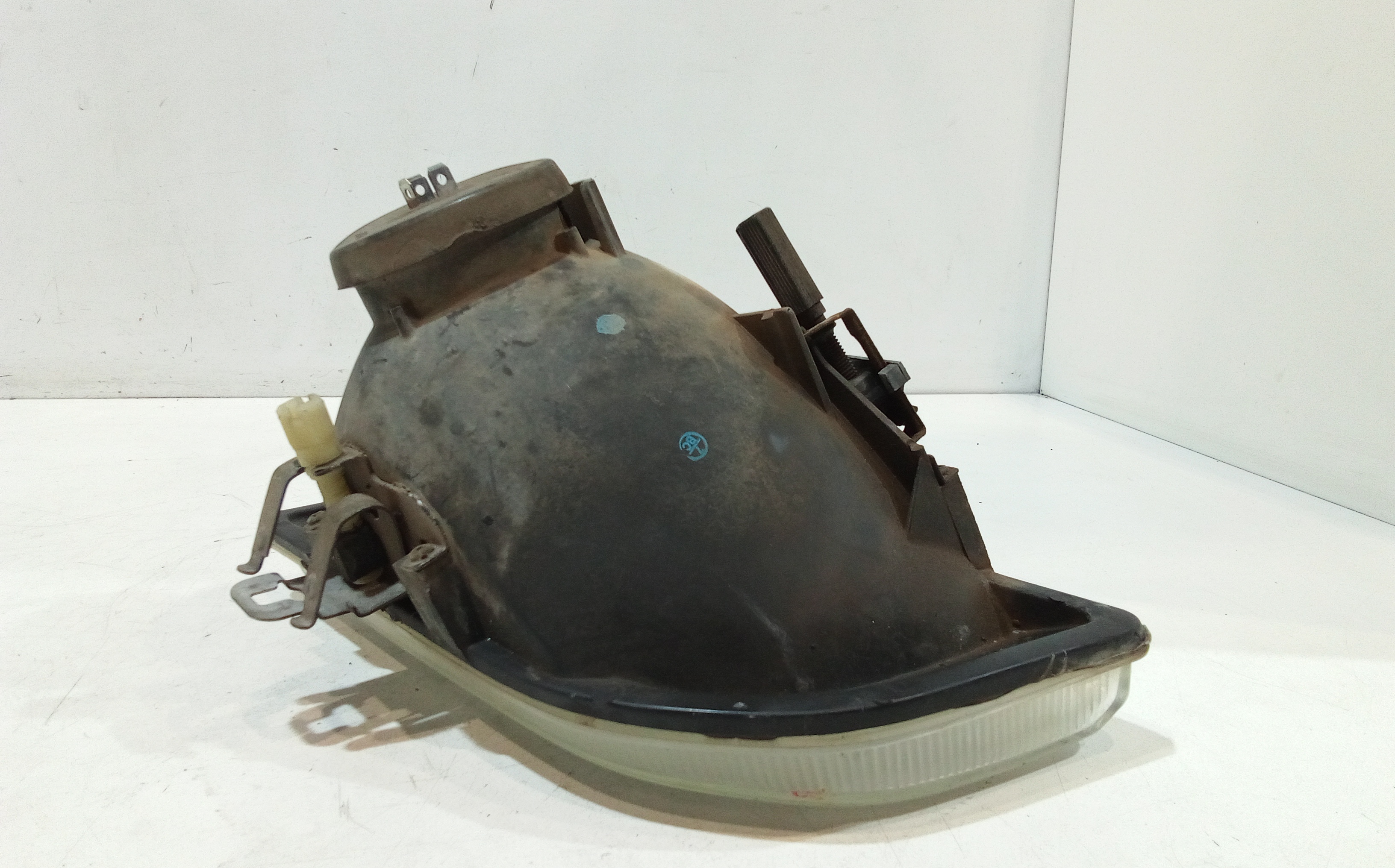 Faro anteriore Destro Passeggero per Ford Fiesta 1 Serie (1982 - 1996)