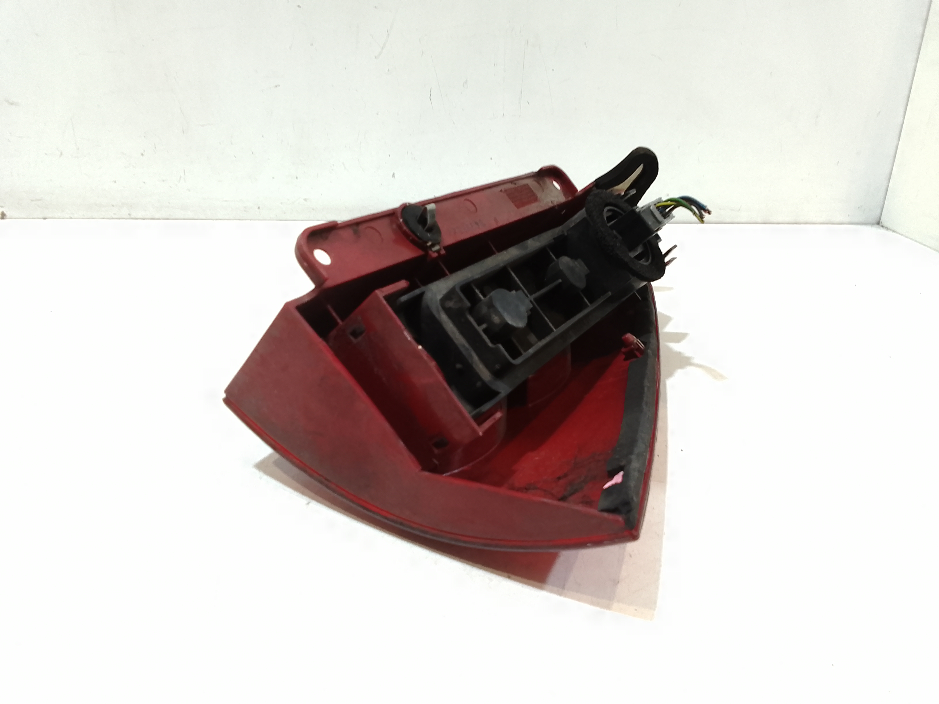 Stop fanale Posteriore sinistro lato Guida per Ford Focus S. Wagon 2 Serie (2001 - 2004)