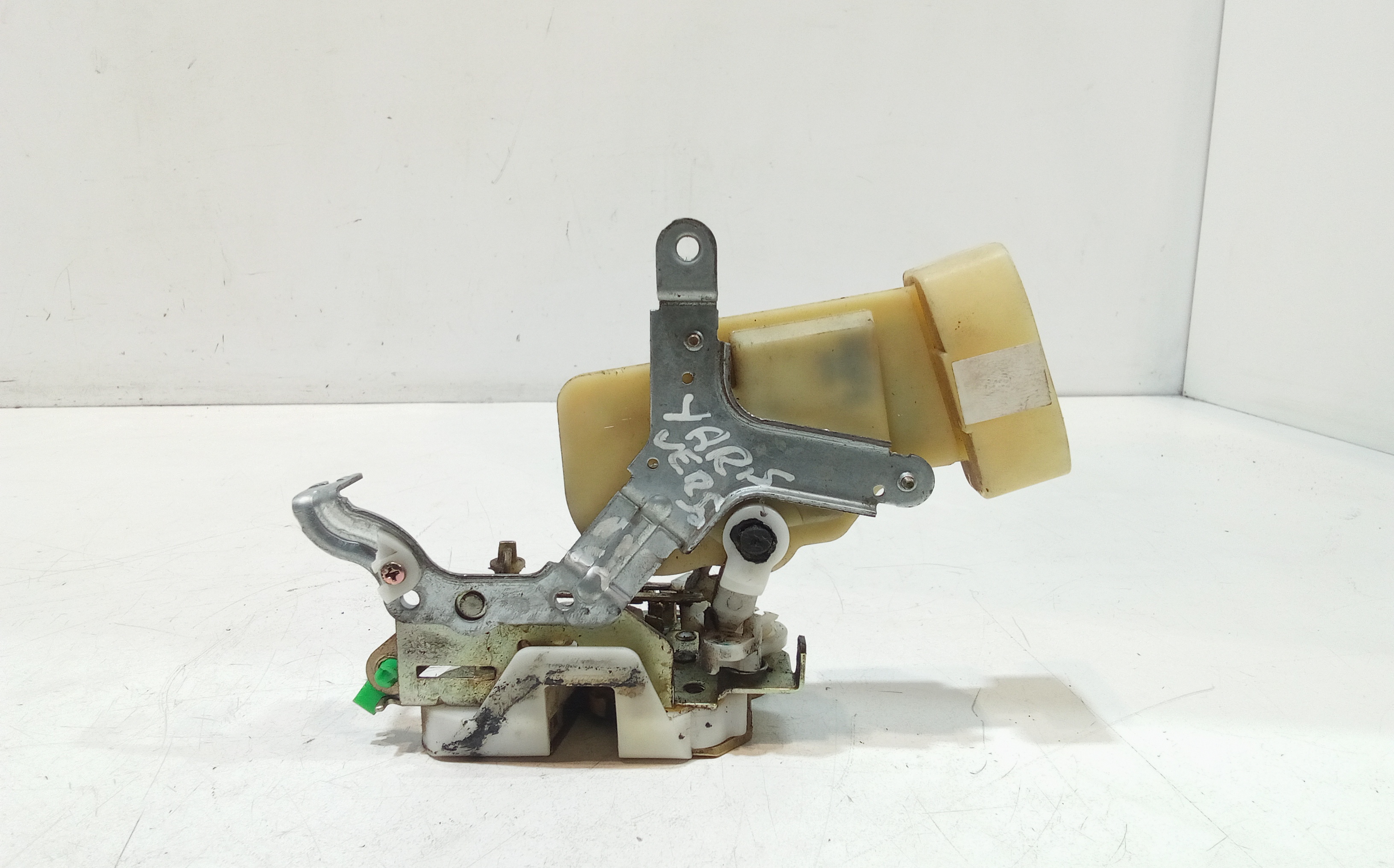 Serratura Anteriore Sinistra per Toyota Yaris Verso Serie (03>05)