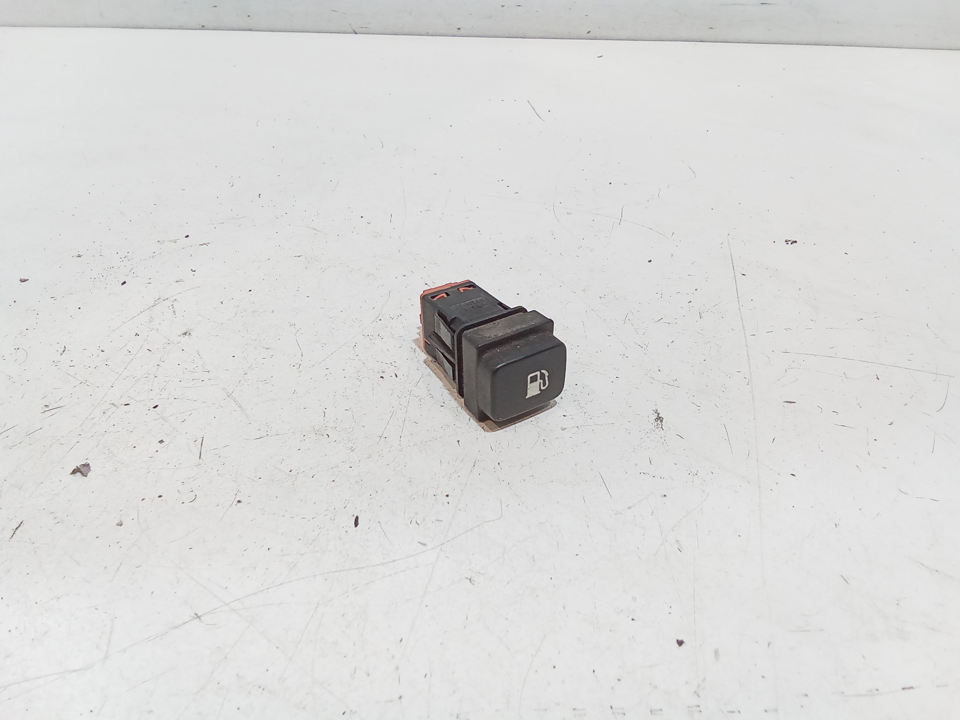 Pulsante apertura sportellino carburante per Citroen C4 Picasso (06>13) Mk1 (2006 - 2013)