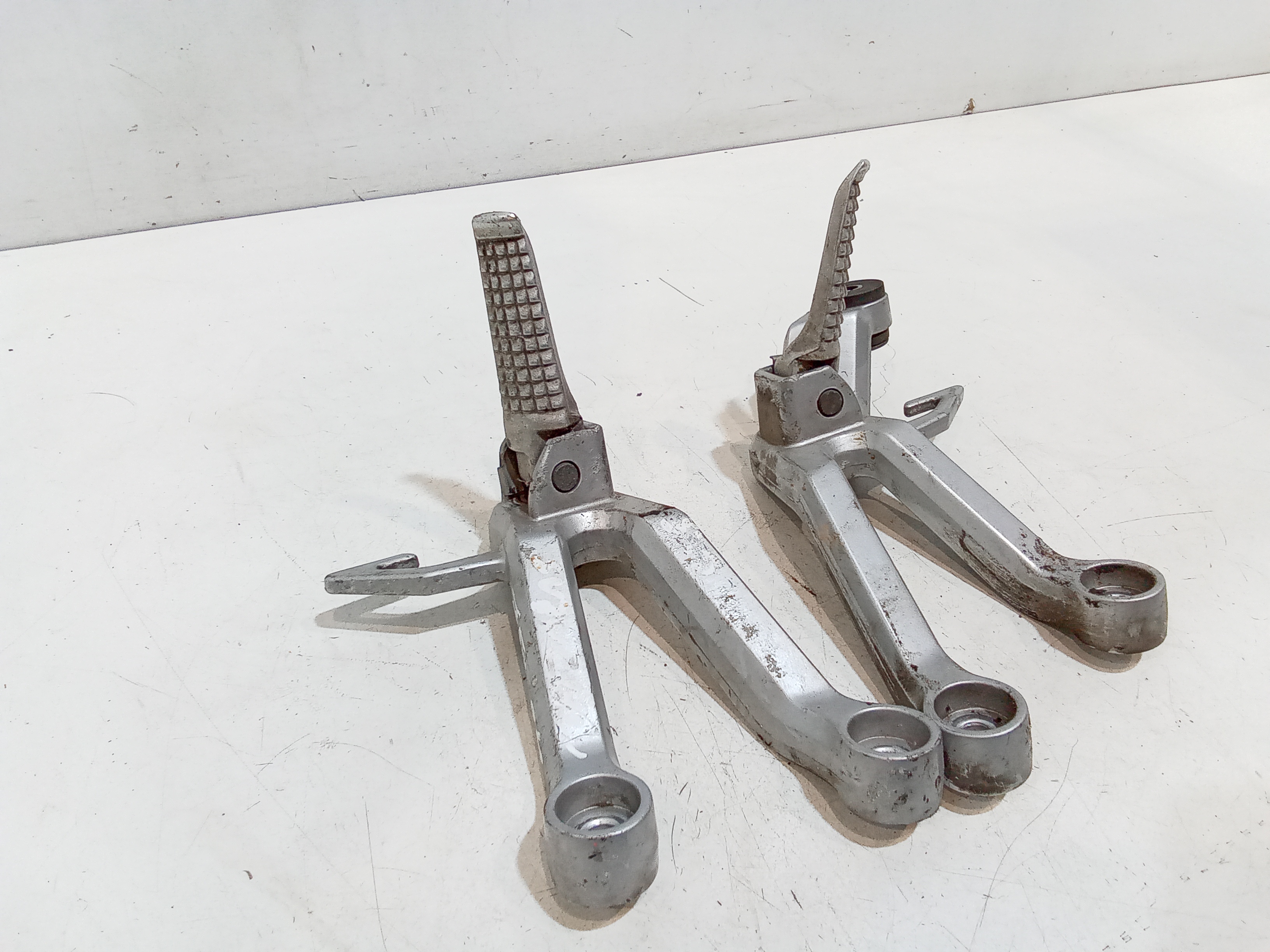 Coppia pedalini per Suzuki Sv 650 (1999 - 2002)