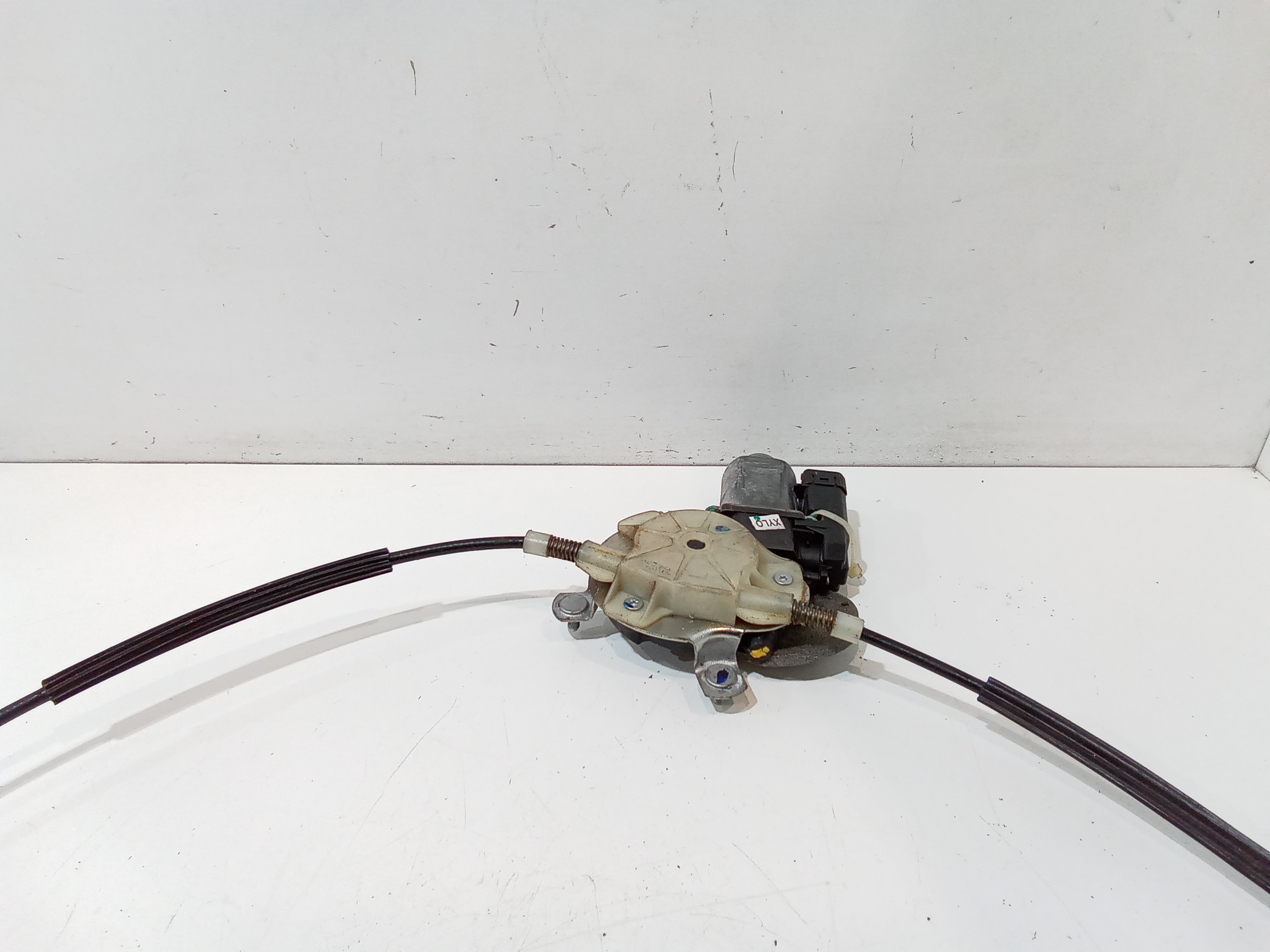 Cremagliera anteriore sinistra Guida per Mahindra Genio (2015 - 2018)