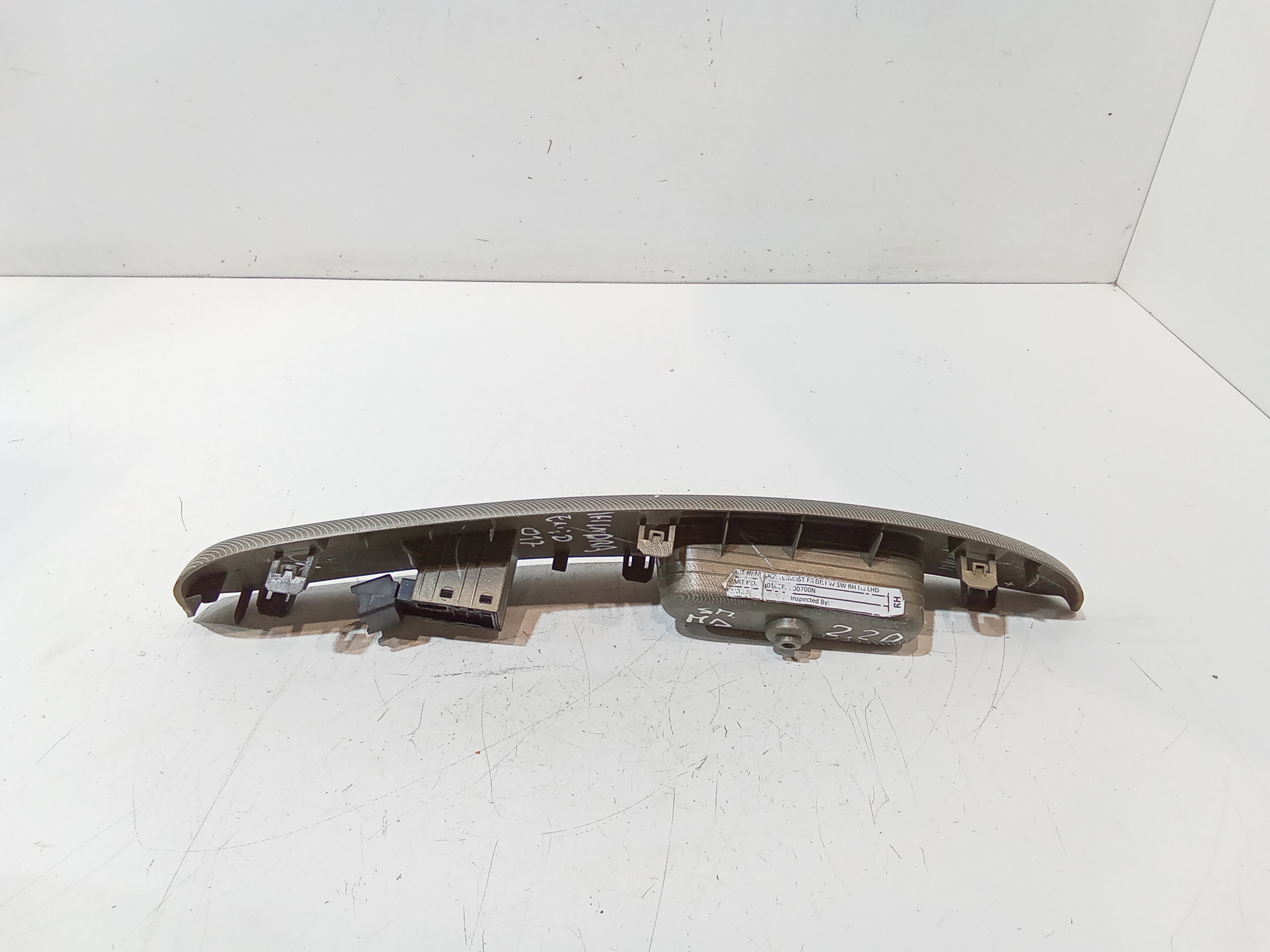 Pulsantiera Anteriore Destra Passeggero per Mahindra Genio (2015 - 2018)