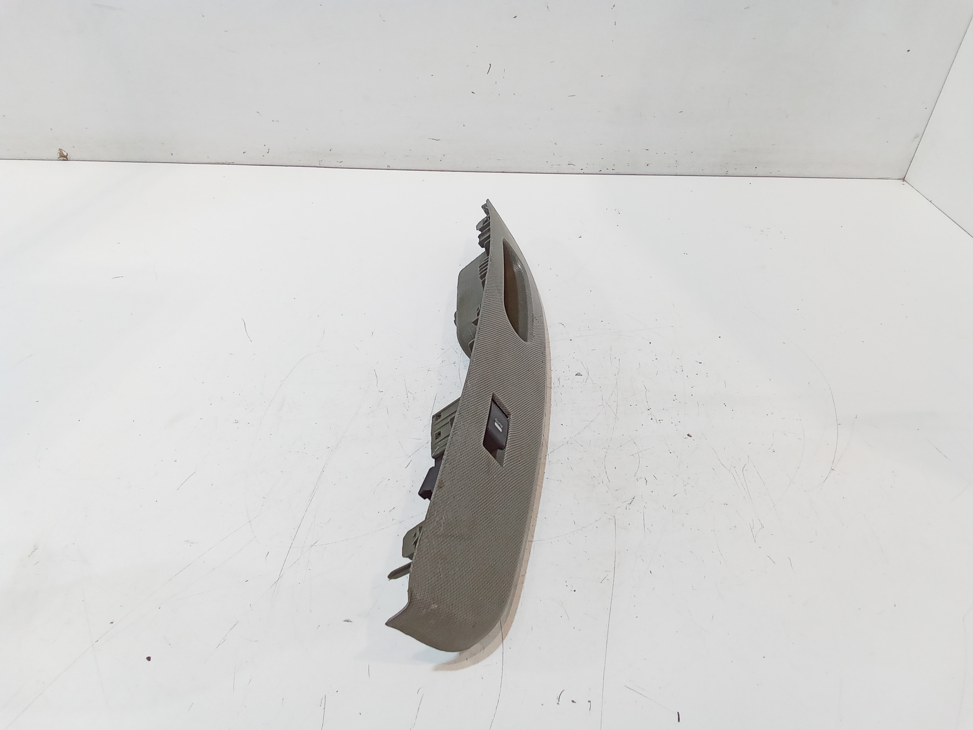 Pulsantiera Anteriore Destra Passeggero per Mahindra Genio (2015 - 2018)