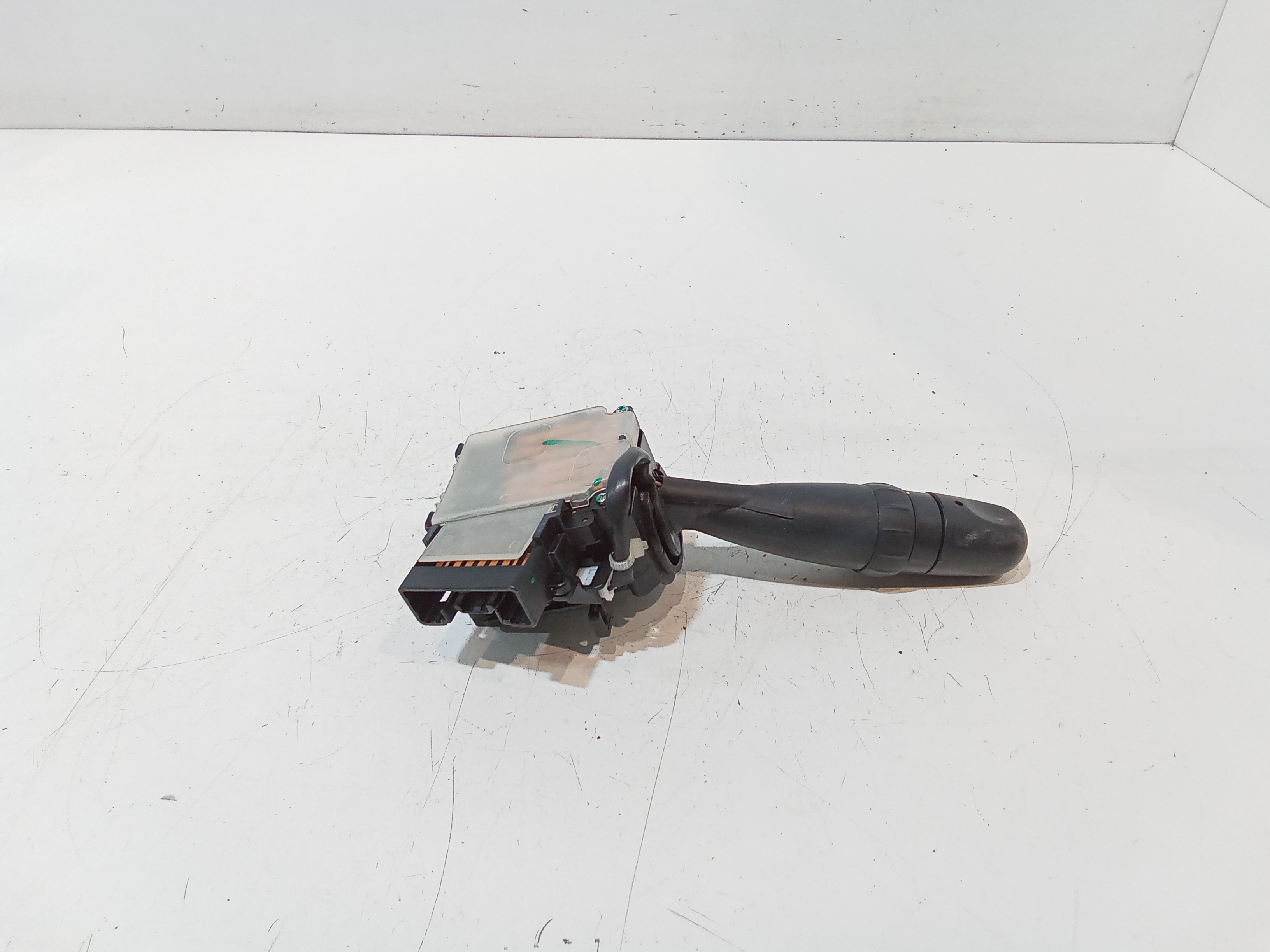 Devioluci sinistro per Mahindra Genio (2015 - 2018)