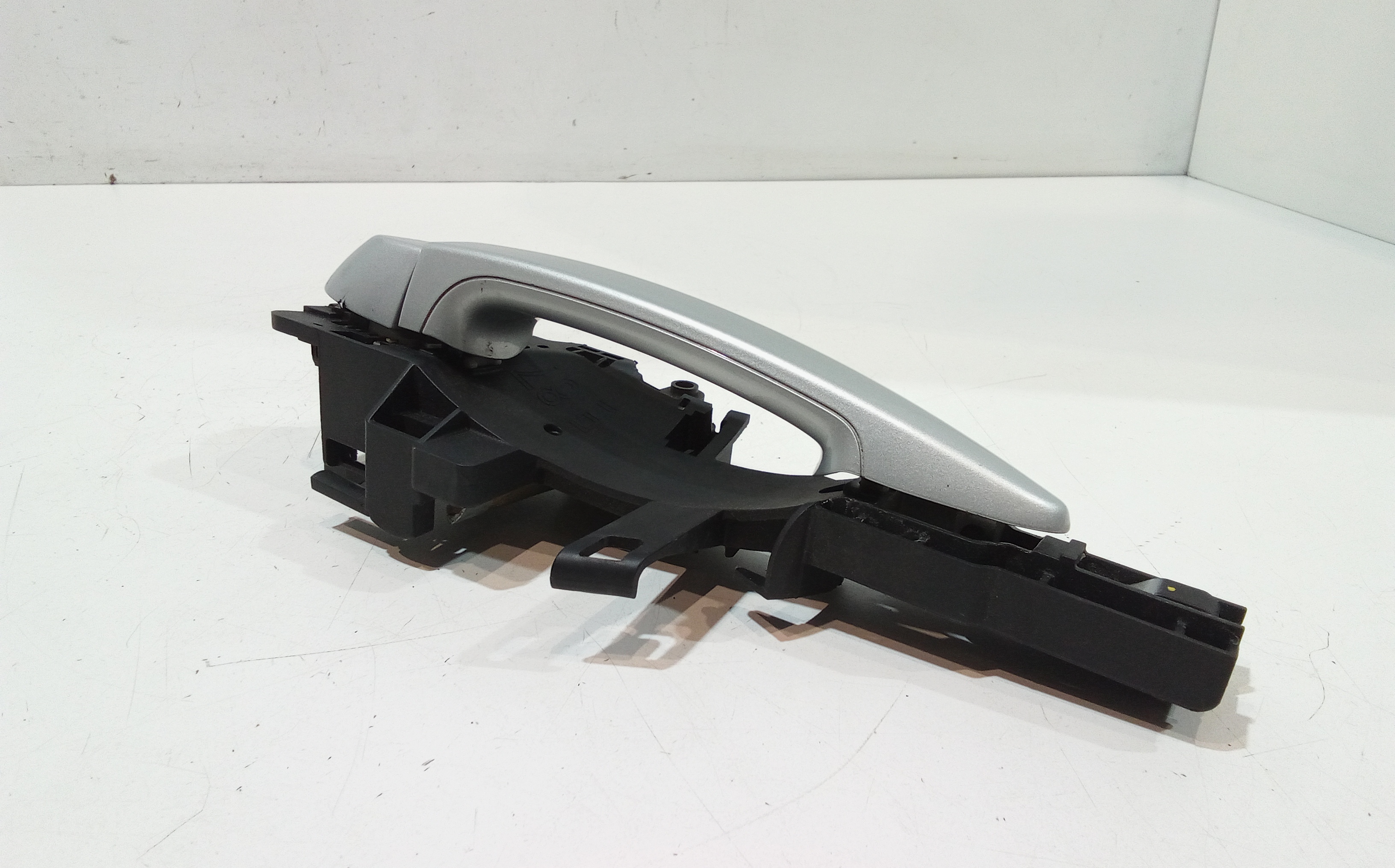 Maniglia esterna Posteriore Sinistra per Bmw Serie 1 Serie (e87) (07>) (2007 - In produzione)