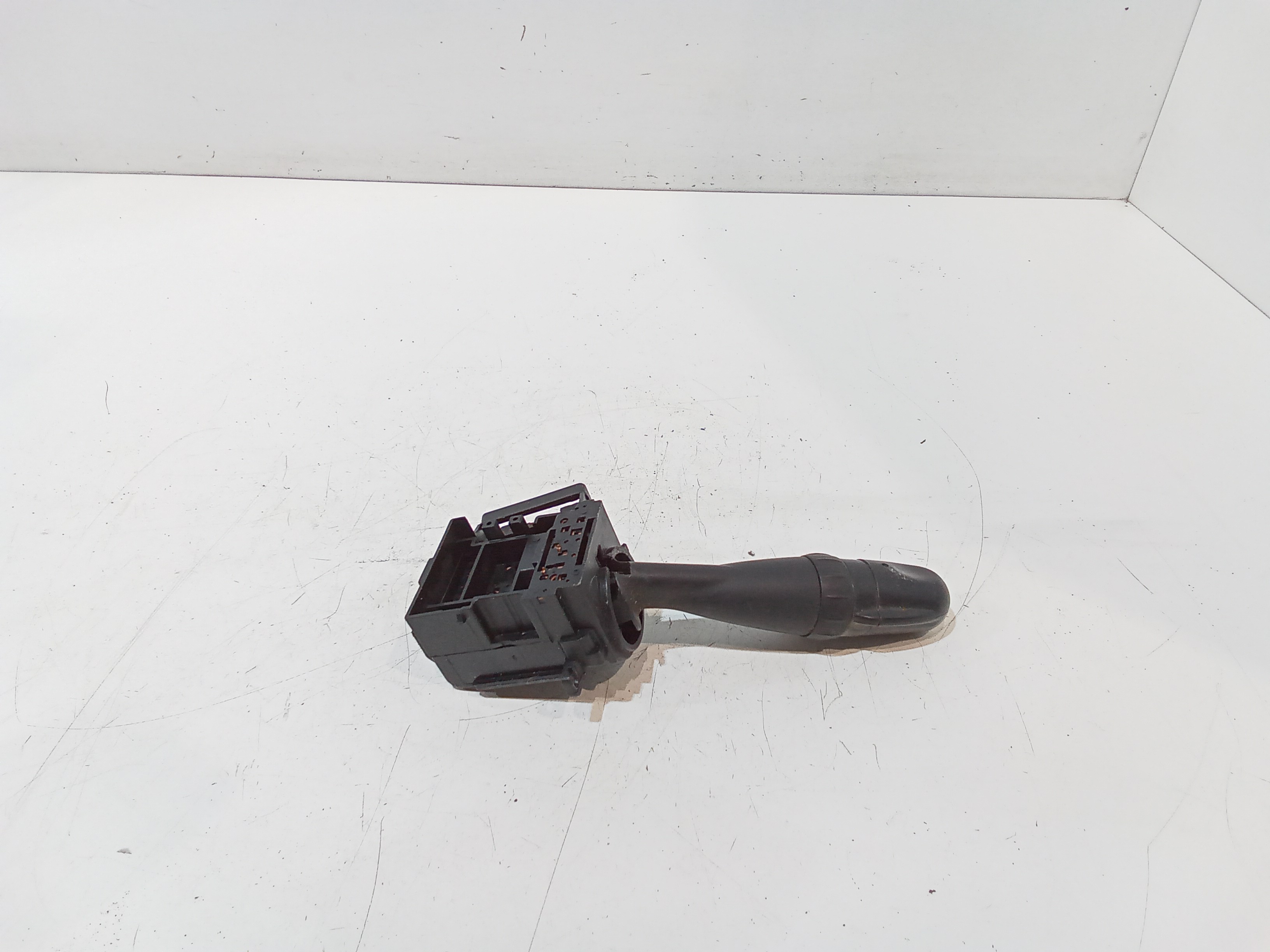 Devioluci destro per Mahindra Genio (2015 - 2018)