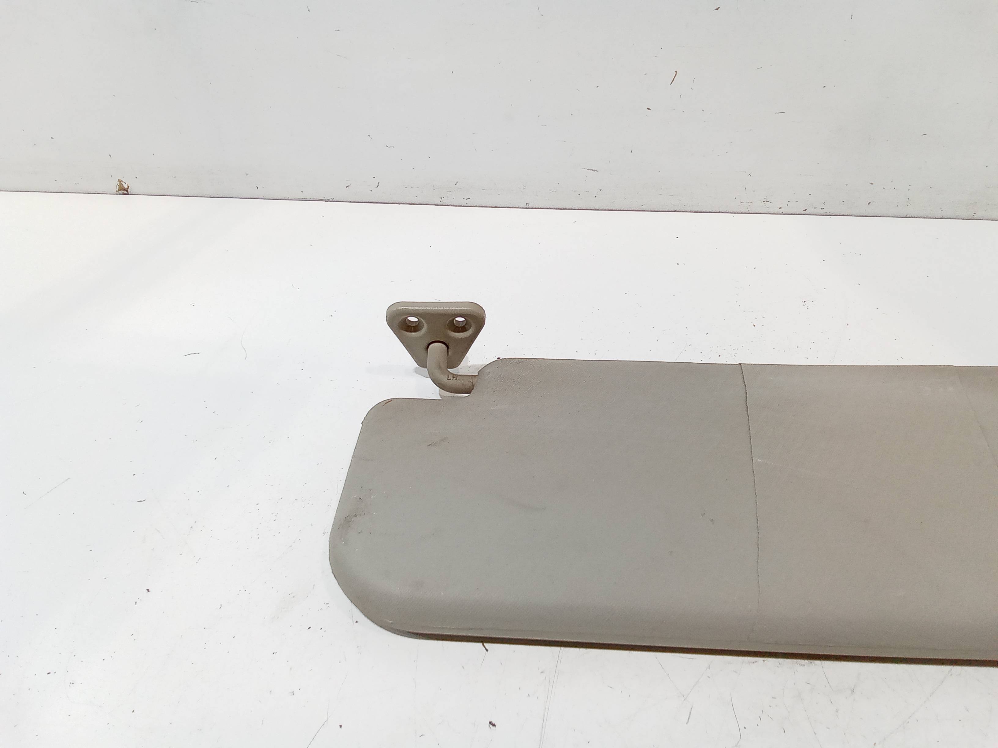 Parasole aletta anteriore Lato Guida per Mahindra Genio (2015 - 2018)