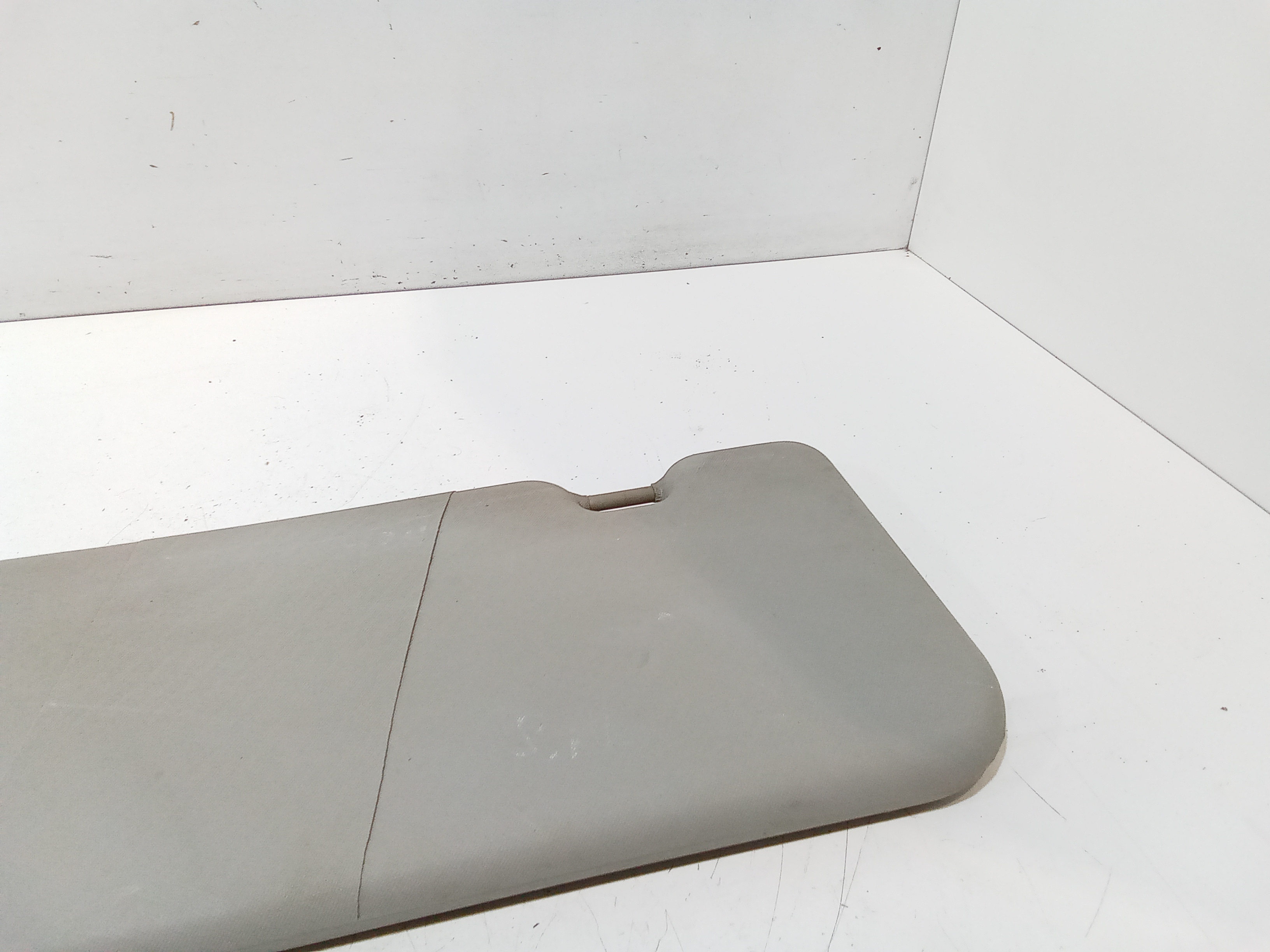 Parasole aletta anteriore Lato Guida per Mahindra Genio (2015 - 2018)