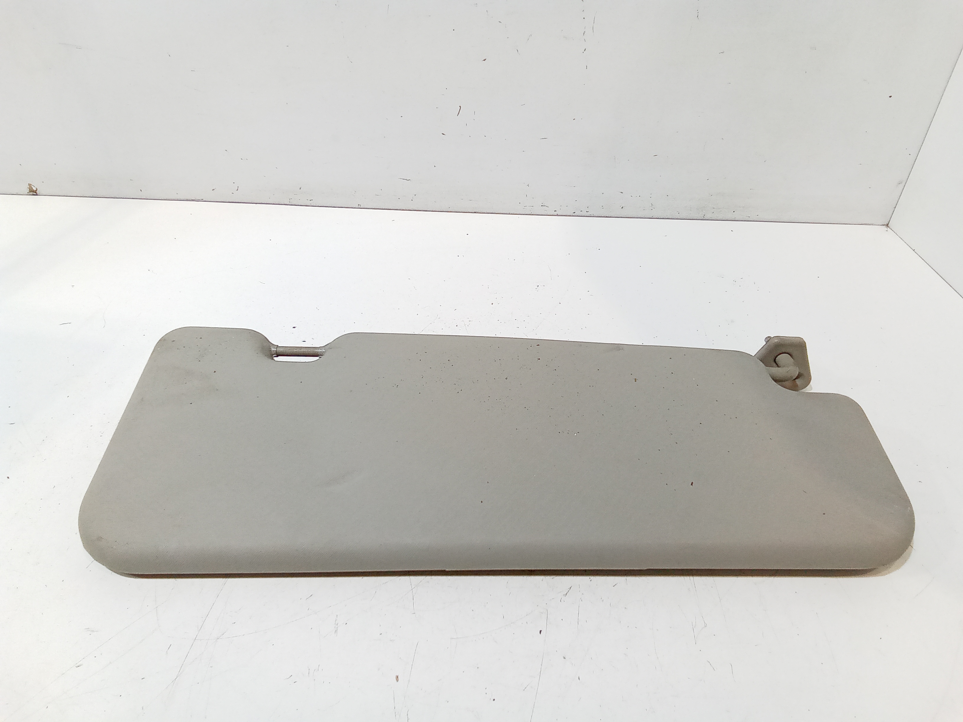 Parasole aletta anteriore Lato Guida per Mahindra Genio (2015 - 2018)