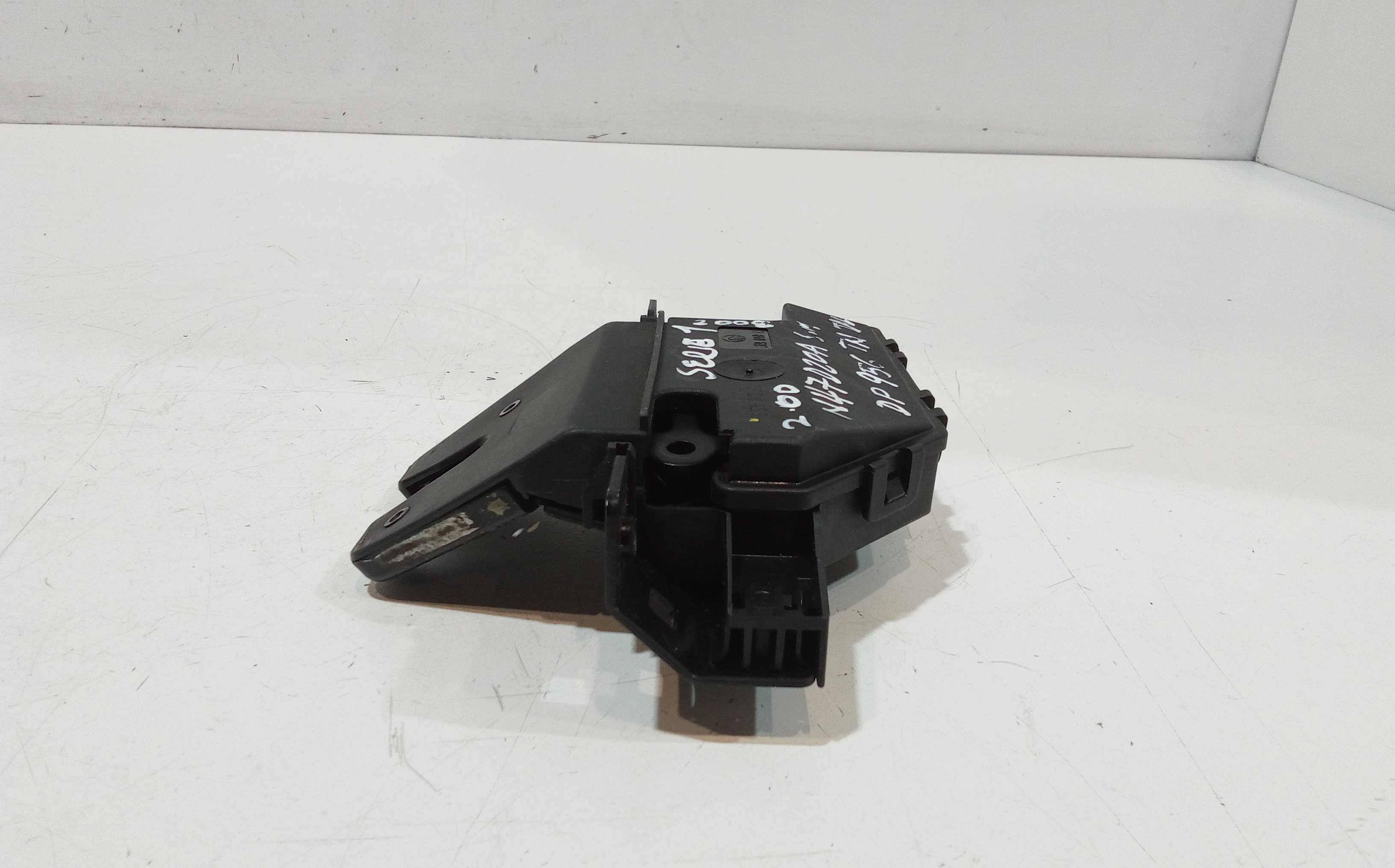 Serratura Cofano Posteriore per Bmw Serie 1 Serie (e87) (07>) (2007 - In produzione)