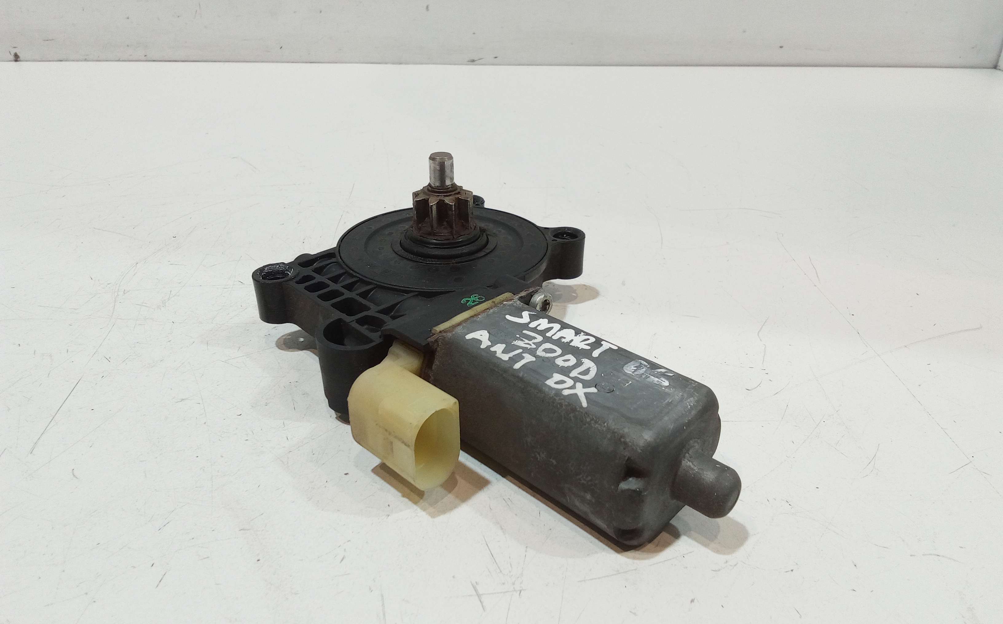 Motorino Alzavetro anteriore destra per Smart Fortwo Cabrio 1 Serie (1998 - 2003)