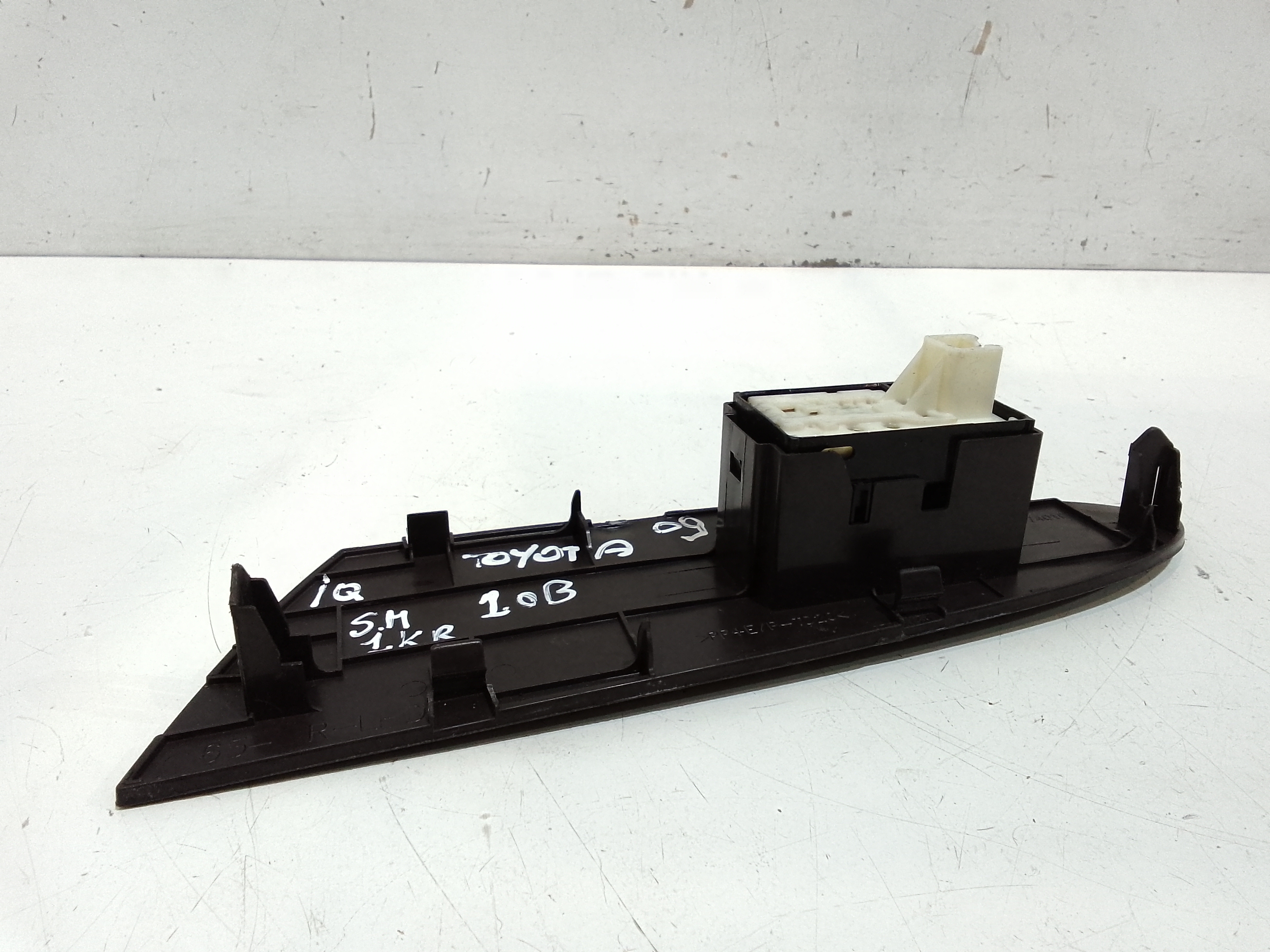 Pulsantiera Anteriore Destra Passeggero per Toyota Iq 1 Serie (2009 - In produzione)