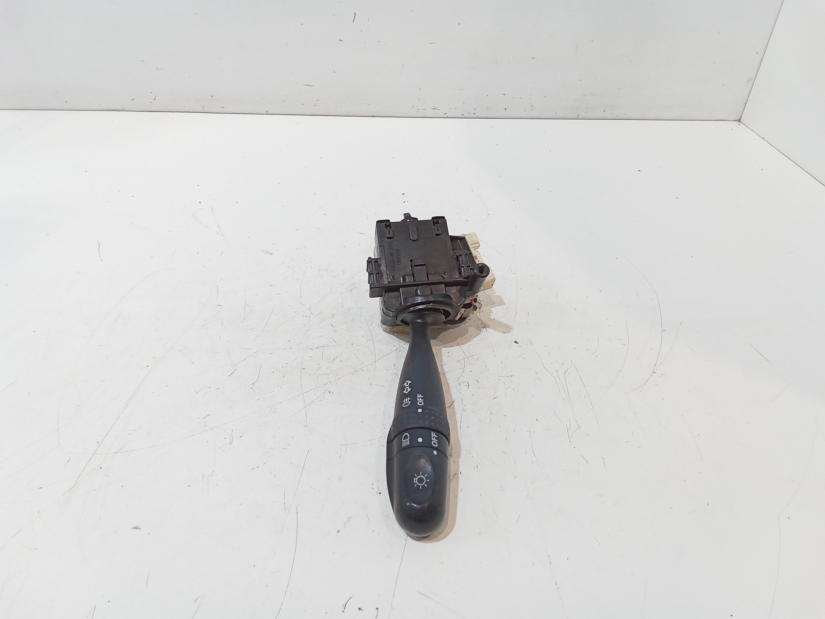 Devioluci sinistro per Suzuki Swift 4 Serie (04>10) (2004 - 2010)