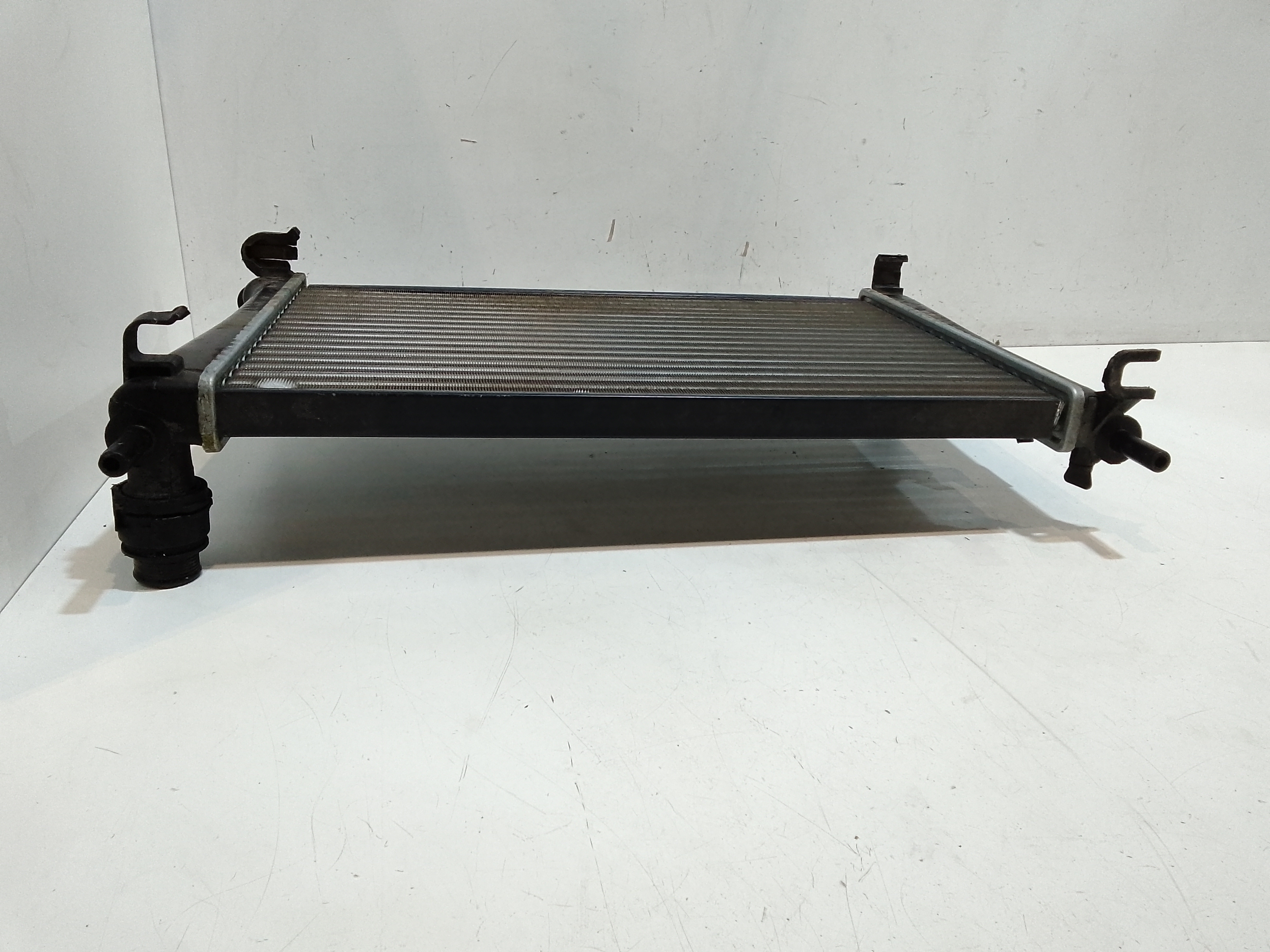 Radiatore acqua per Ford Fiesta 4 Serie (2002 - 2005)