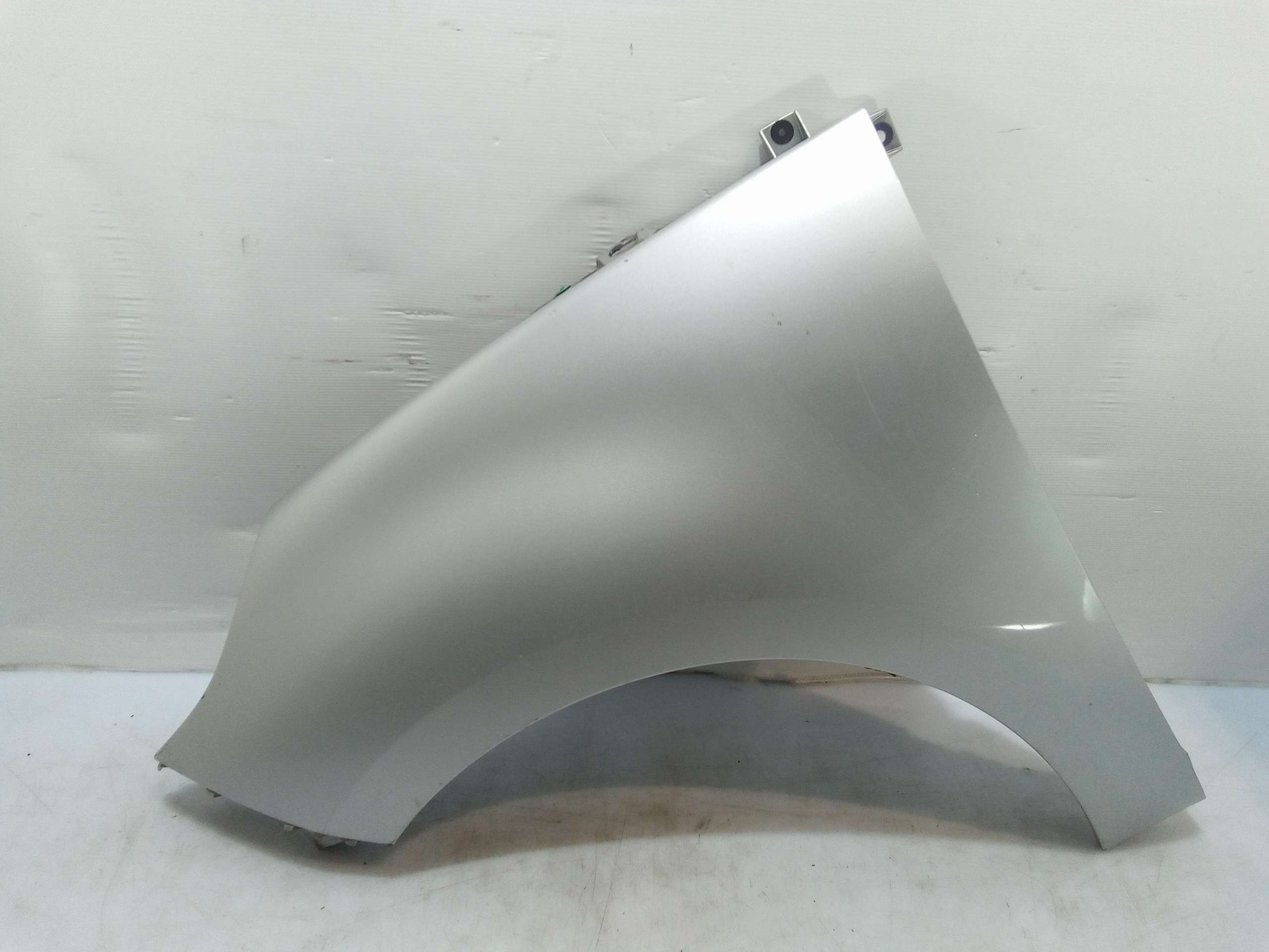 Parafango Anteriore Sinistro per Renault Scenic X Mod (2009 - In produzione)