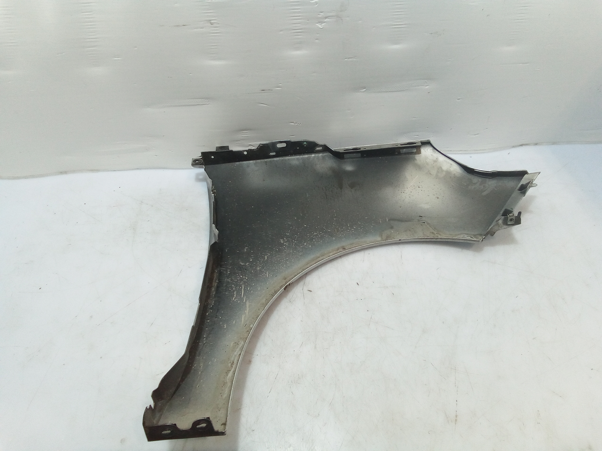 Parafango Anteriore Sinistro per Renault Scenic X Mod (2009 - In produzione)