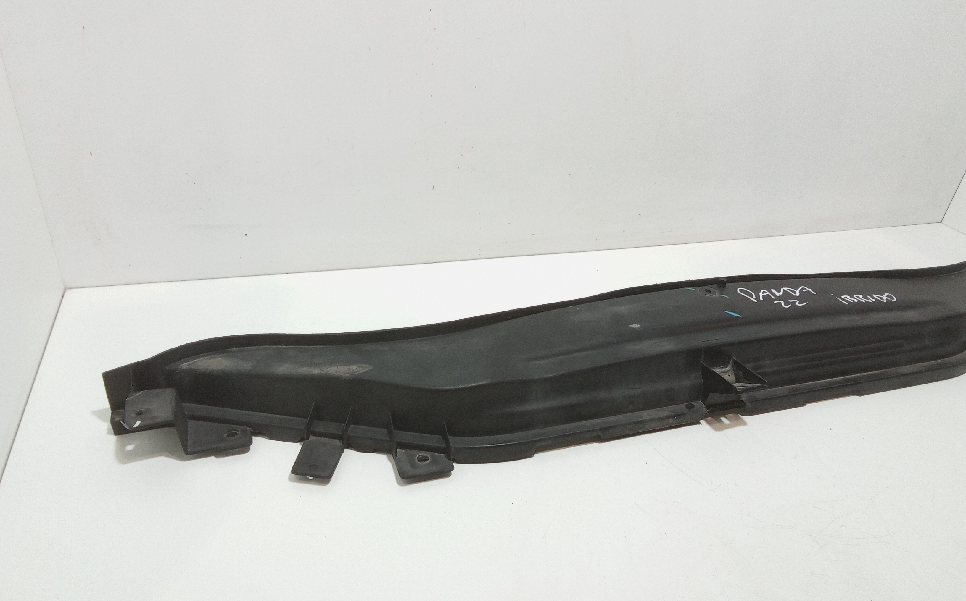 Rivestimento batticofano anteriore per Fiat Panda Cross Hybrid (2022 - )