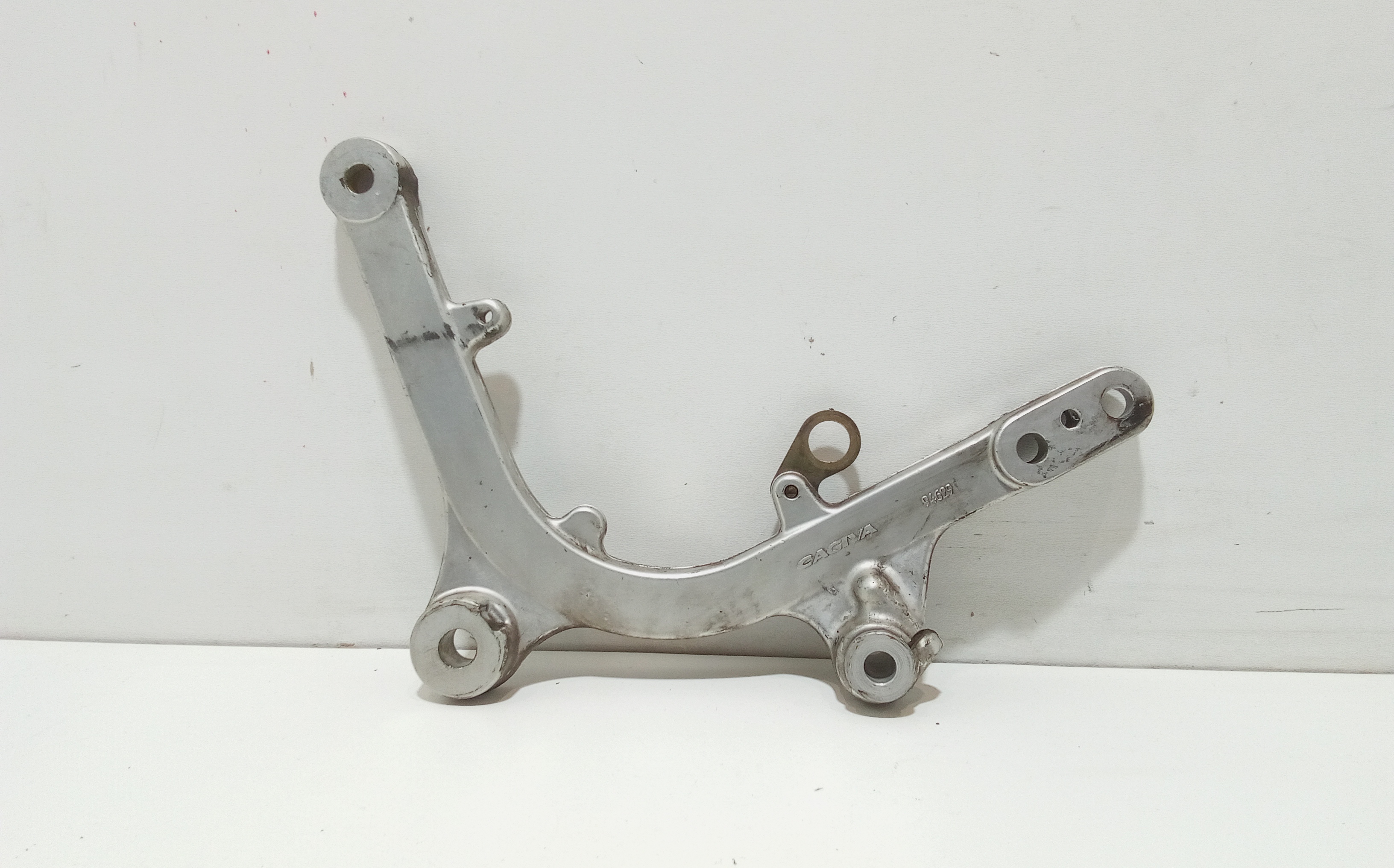 Staffa supporto motore per Cagiva Navigator 1000cc (2000 - 2005)