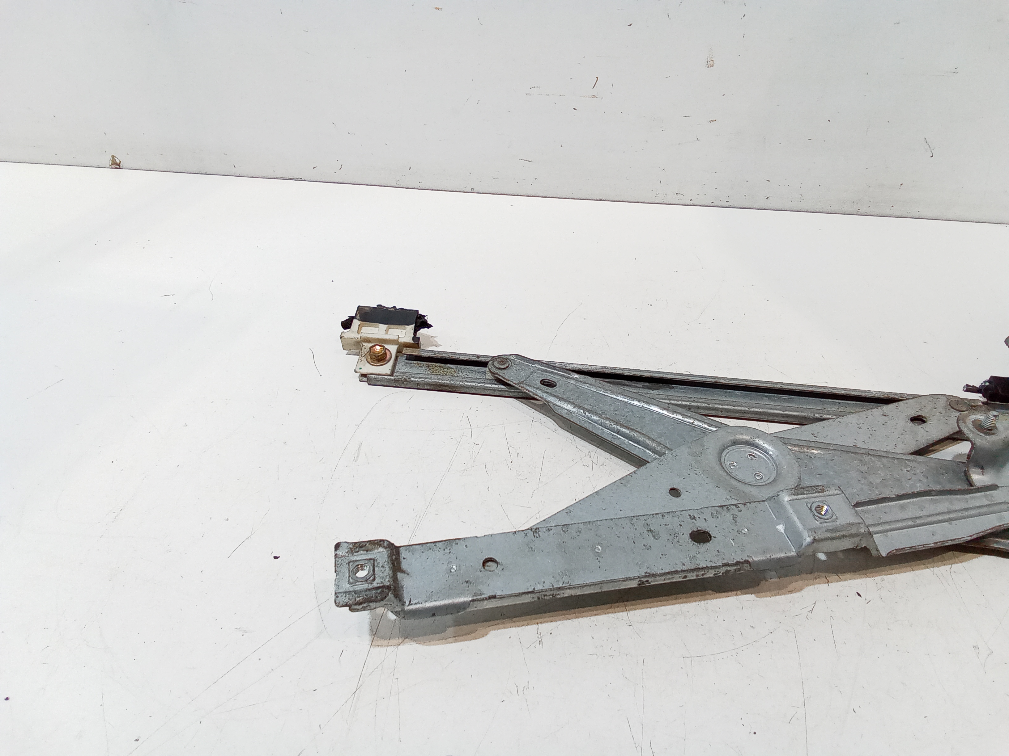 Cremagliera anteriore sinistra Guida per Toyota Corolla Berlina 2 Serie (2000 - 2002)