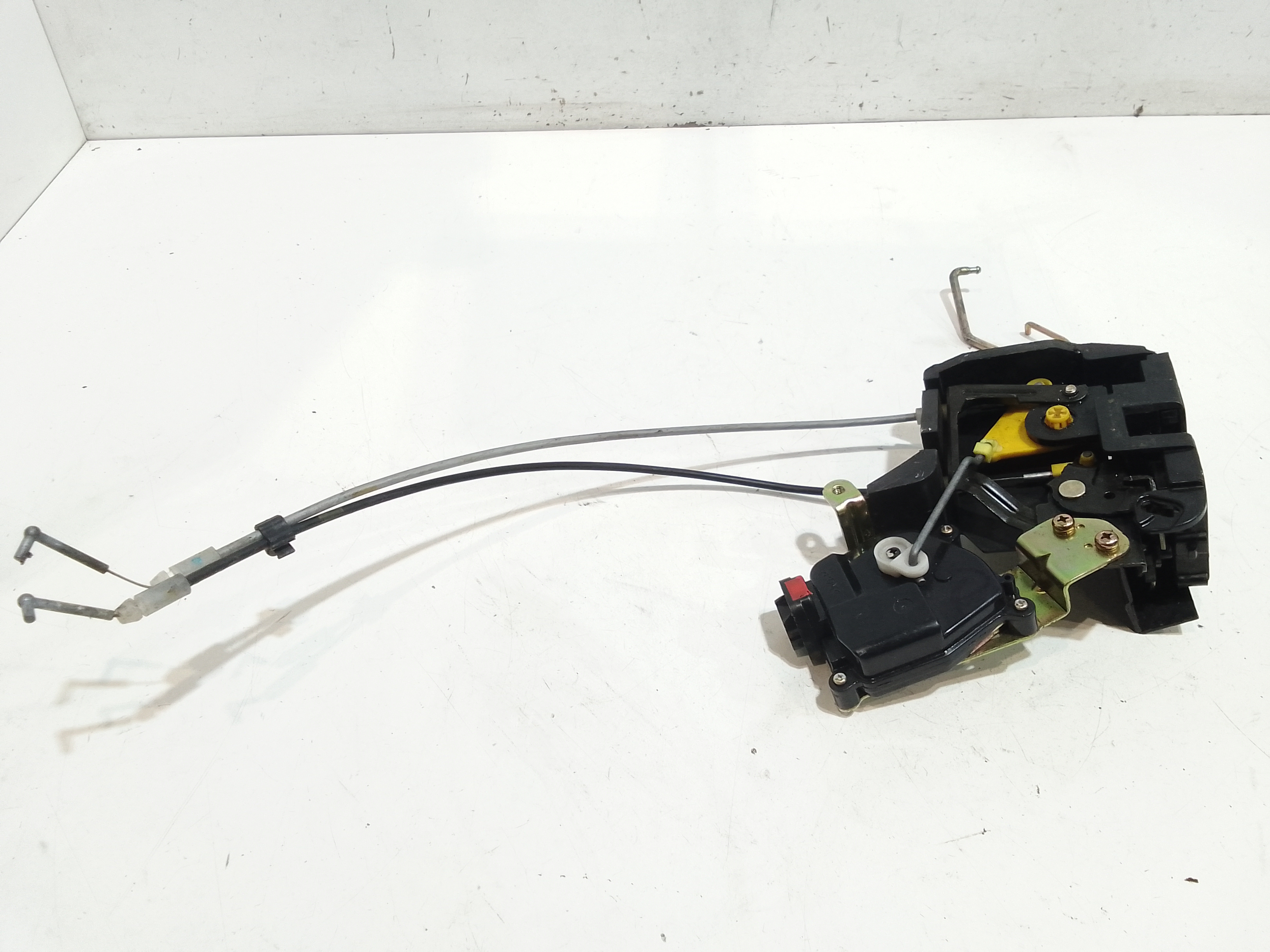 Serratura Anteriore Destra per Kia Rio 3 Serie (2005 - 2011)