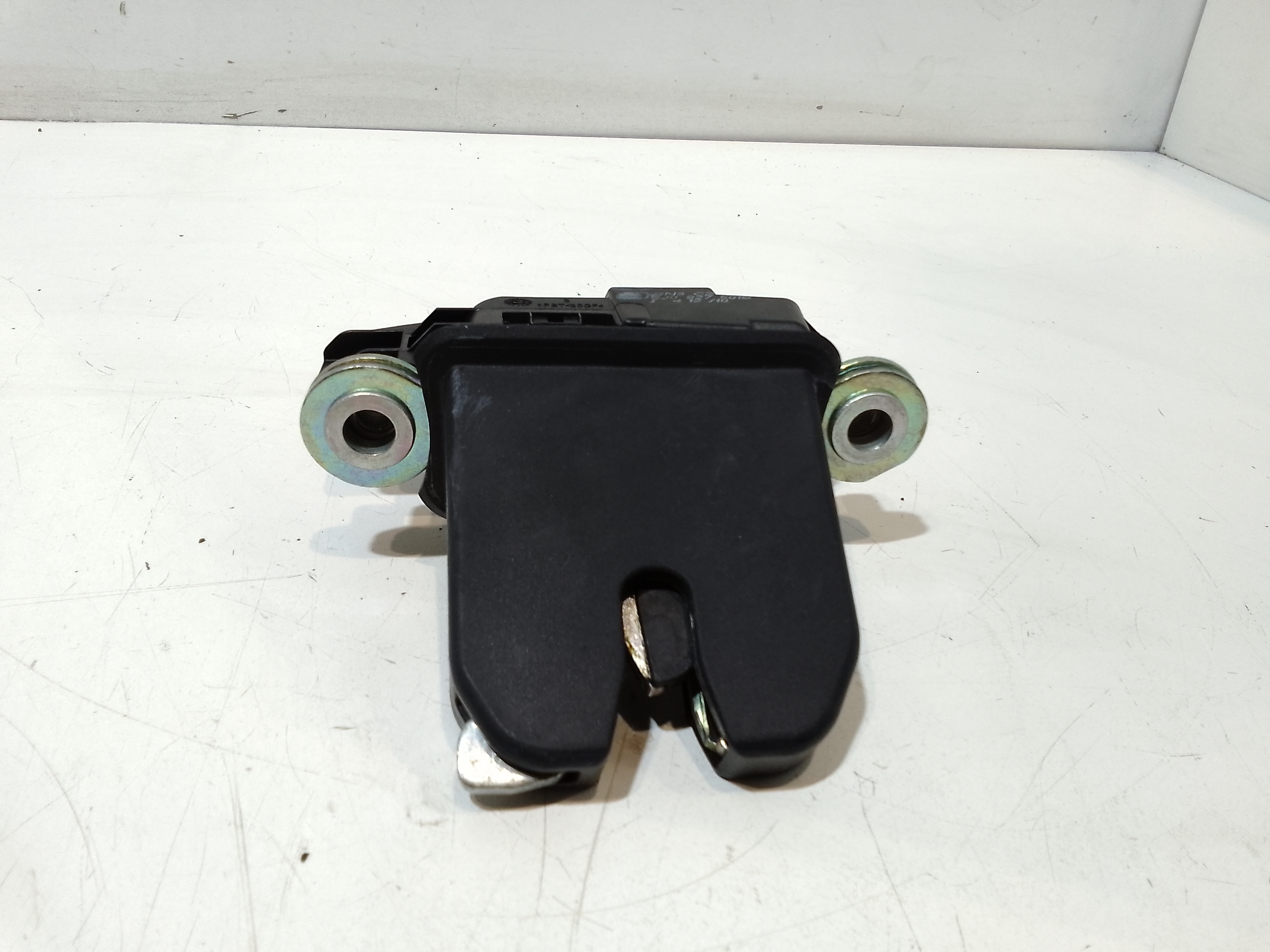 Serratura Cofano Posteriore per Skoda Roomster 1 Serie (2006 - In produzione)