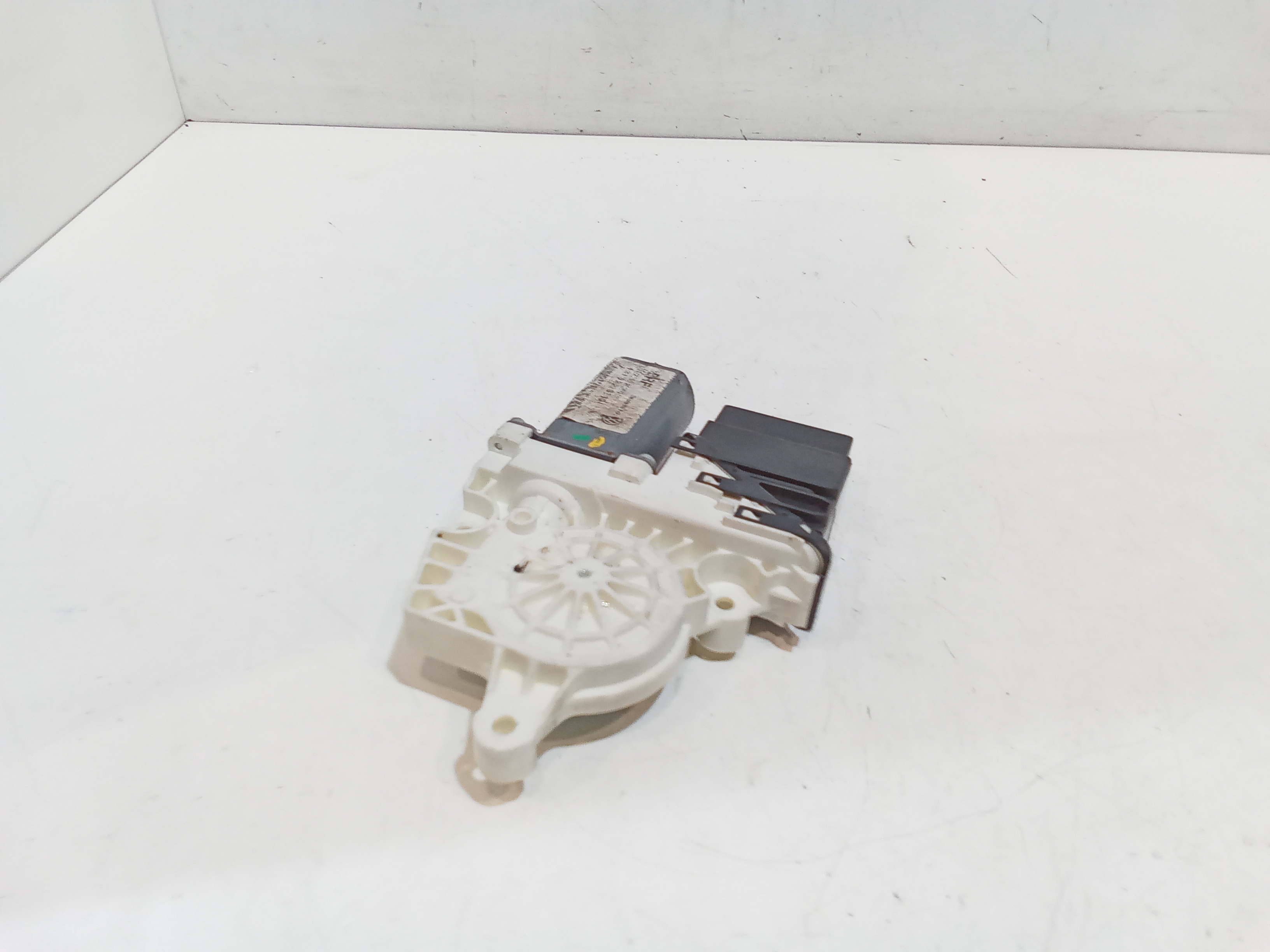 Motorino Alzavetro posteriore Sinistro per Seat Leon 2 Serie (2005 - 2009)