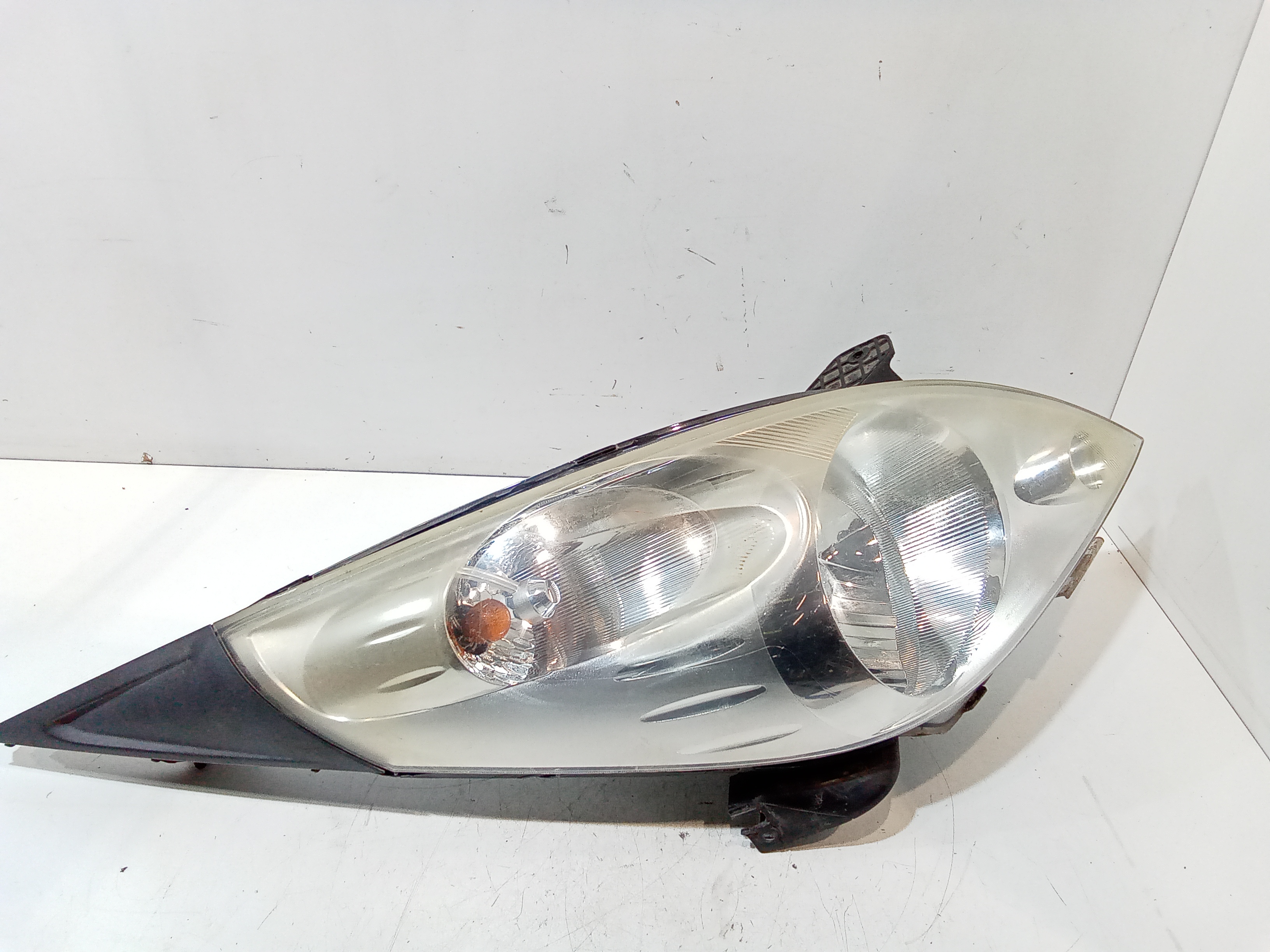 Faro anteriore Destro Passeggero per Chevrolet Spark 1 Serie (2009 - 2012)