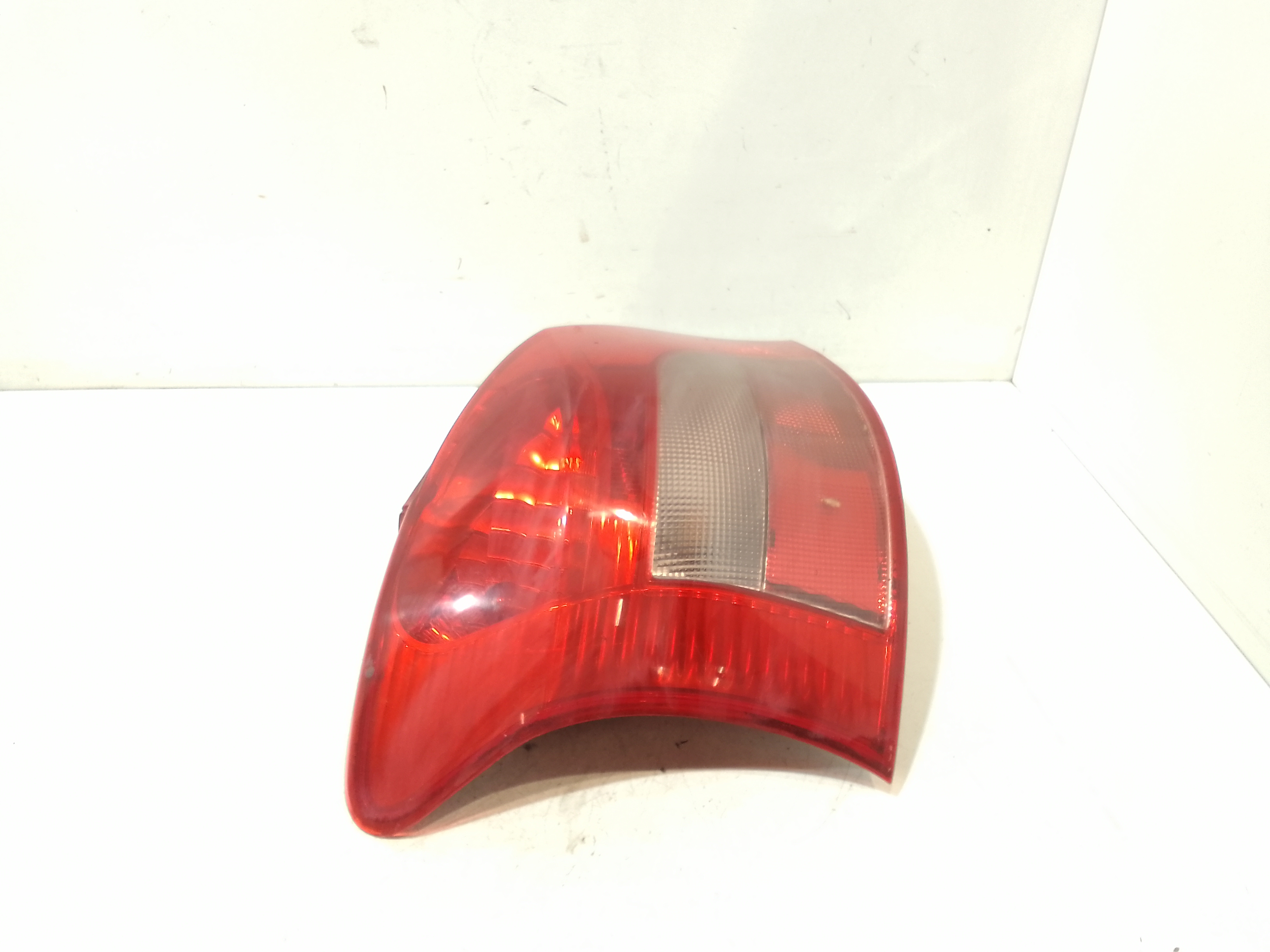 Stop fanale Posteriore sinistro lato Guida per Toyota Yaris Serie (05>08) (2005 - 2008)