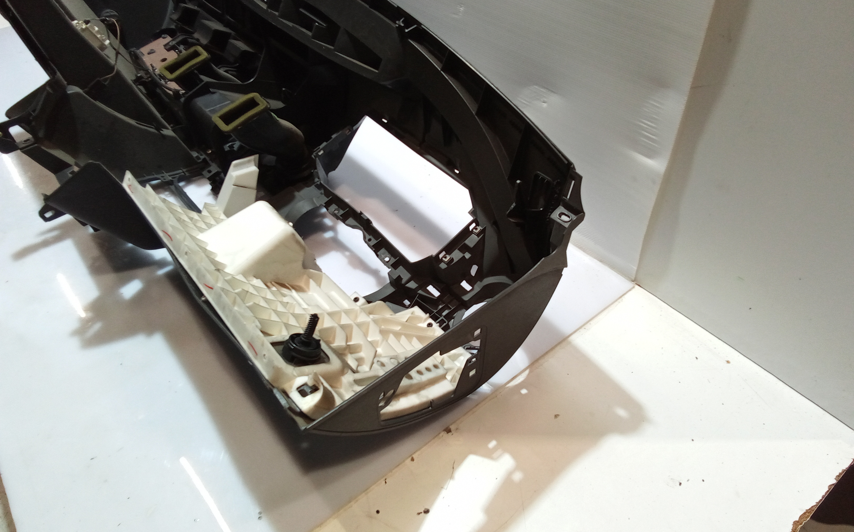 Cruscotto completo di Airbag Passeggero per Dacia Sandero 1 Serie (2008 - 2012)