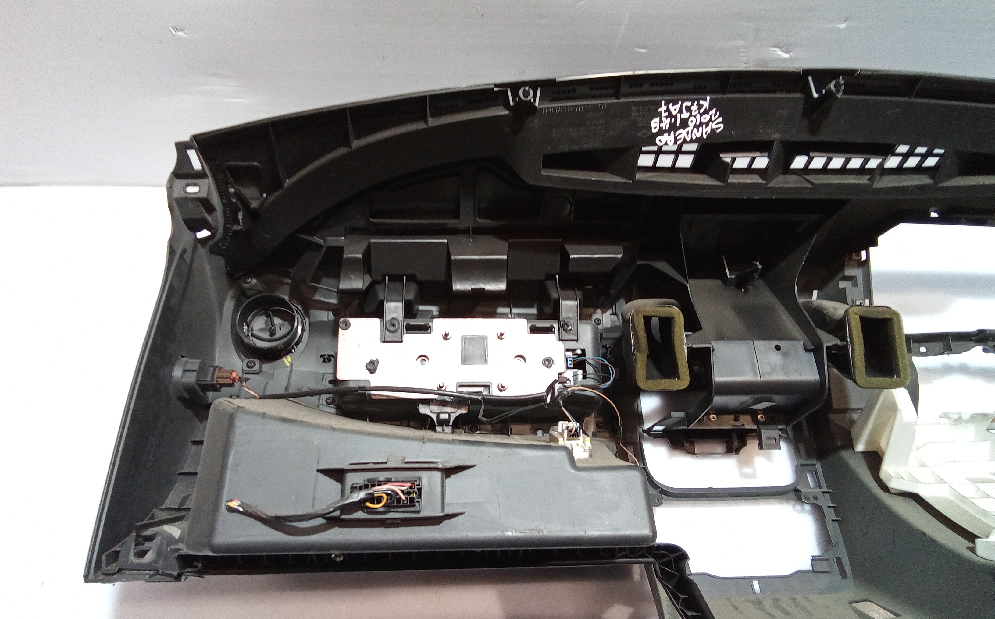 Cruscotto completo di Airbag Passeggero per Dacia Sandero 1 Serie (2008 - 2012)