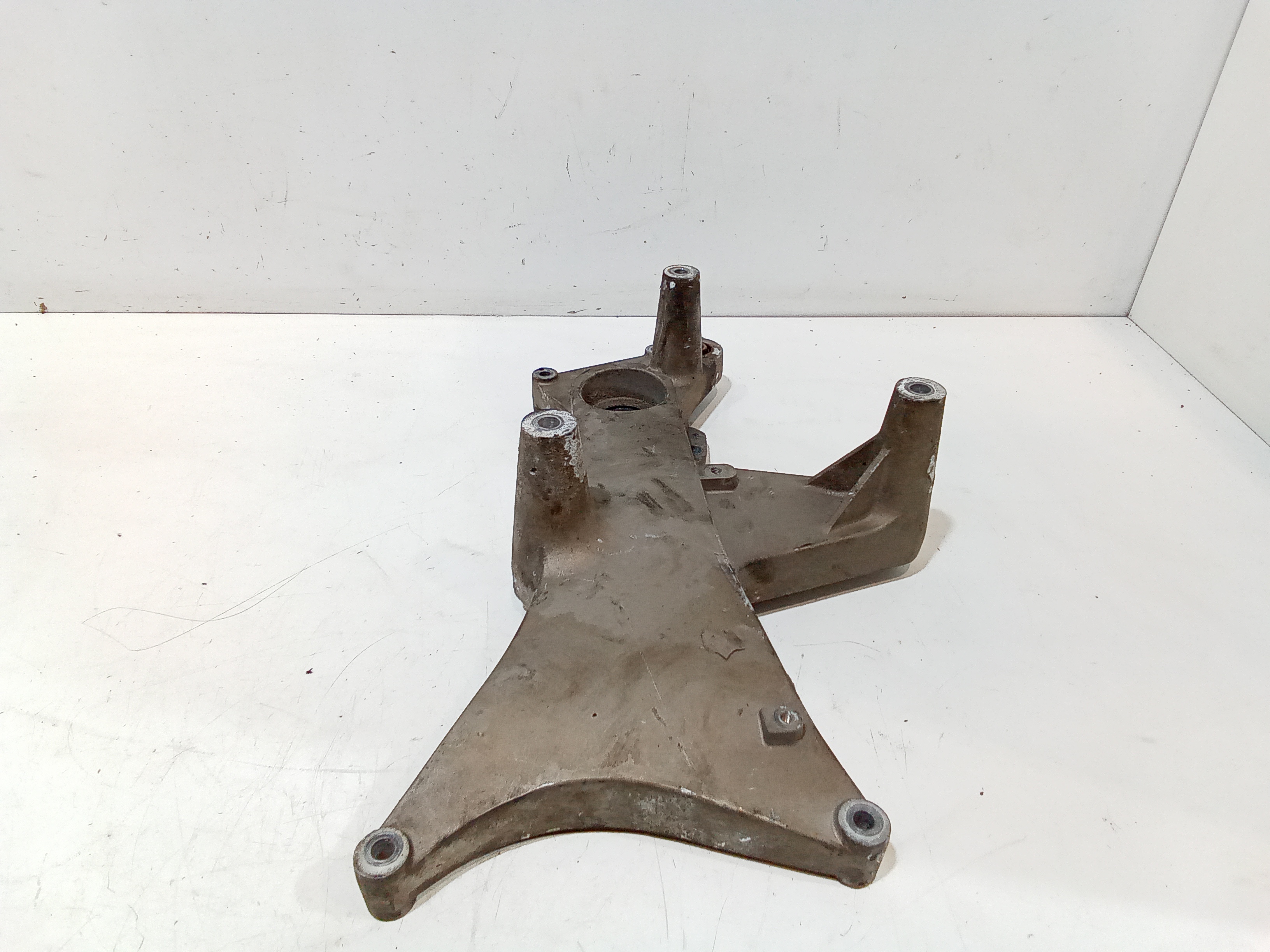 Staffa supporto marmitta per Kymco Xciting 500cc (05>06) (2005 - 2006)