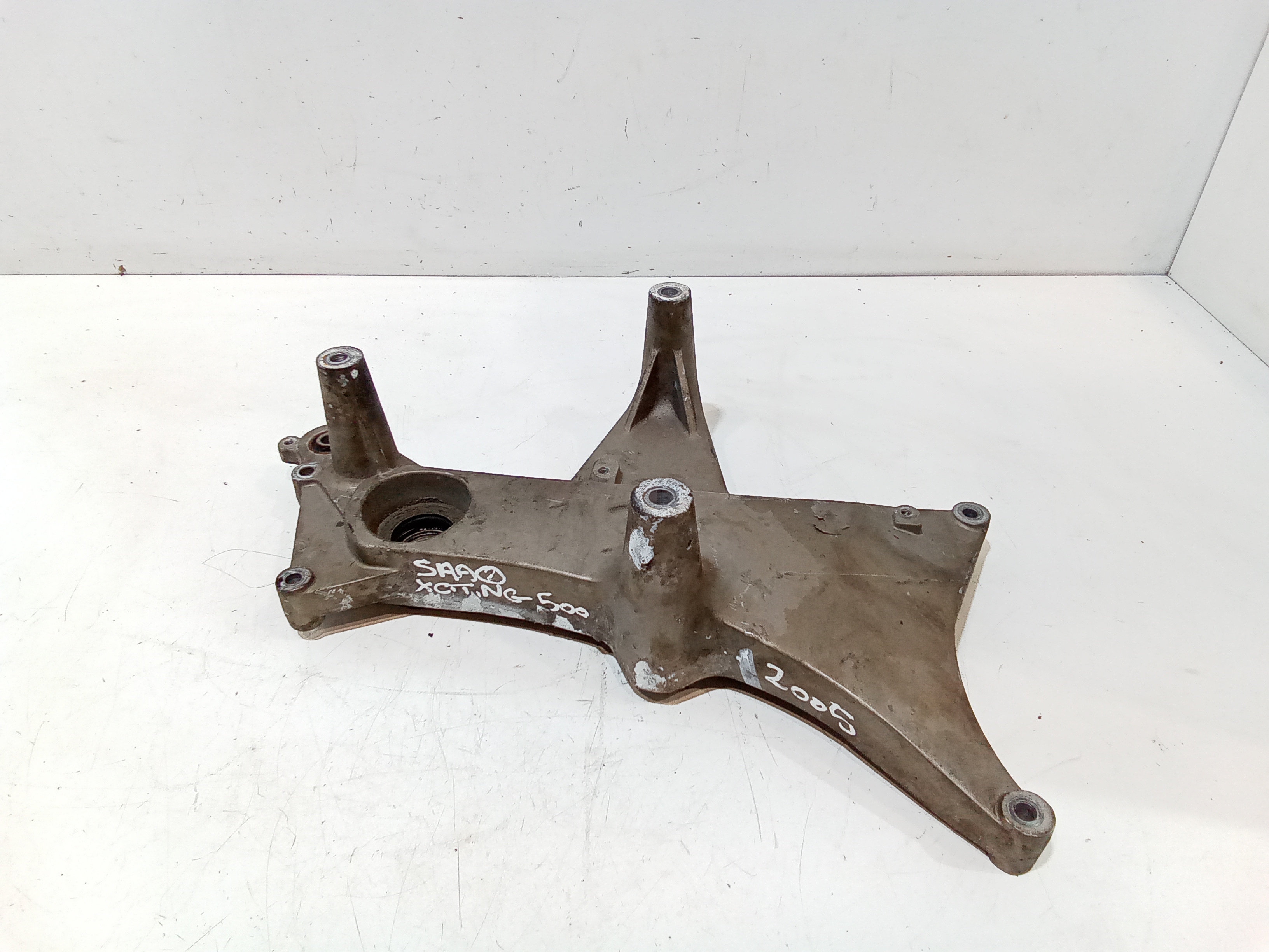 Staffa supporto marmitta per Kymco Xciting 500cc (05>06) (2005 - 2006)