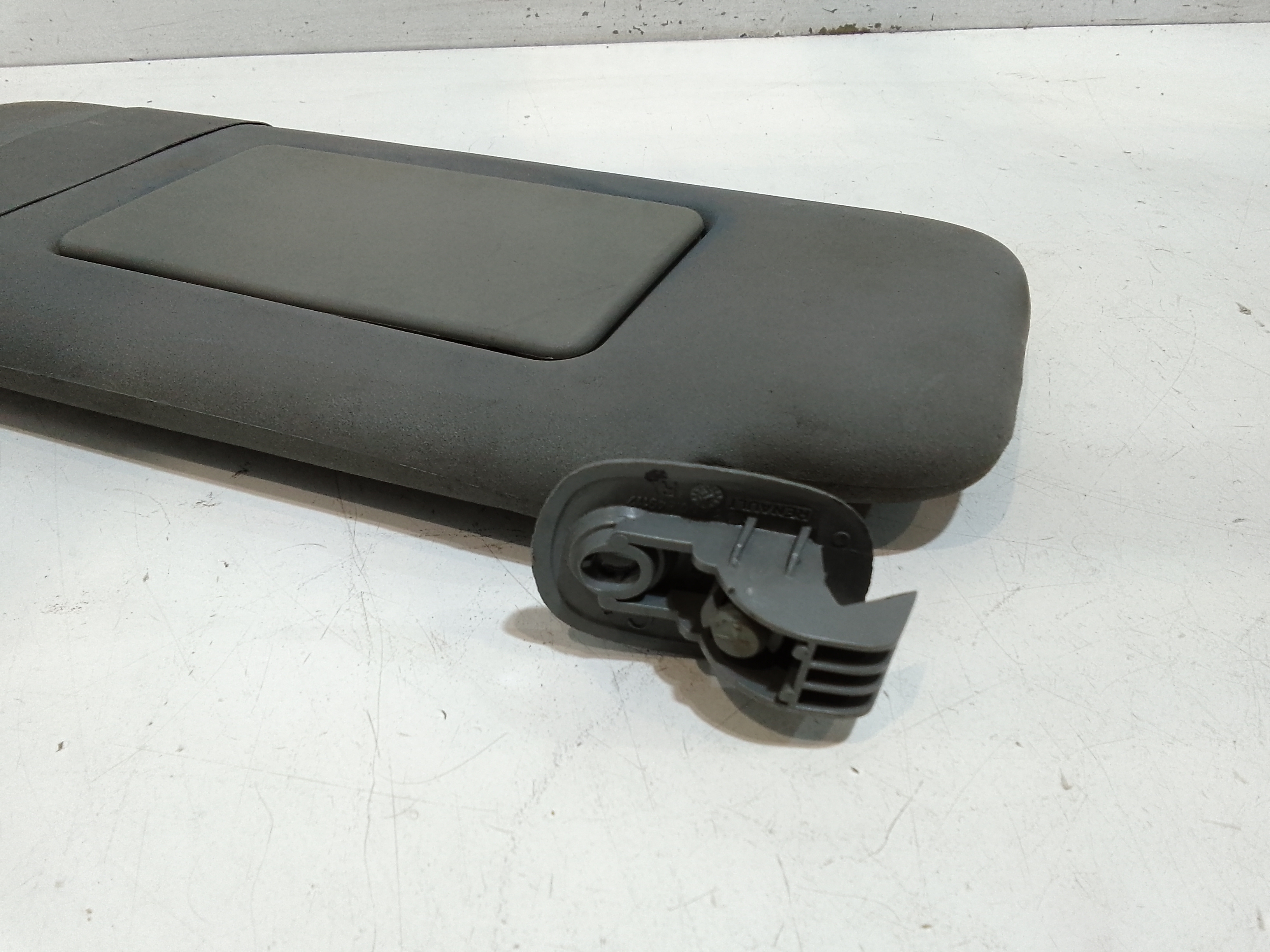 Parasole aletta anteriore Lato Guida per Renault Clio Serie (01>05) (2001 - 2005)