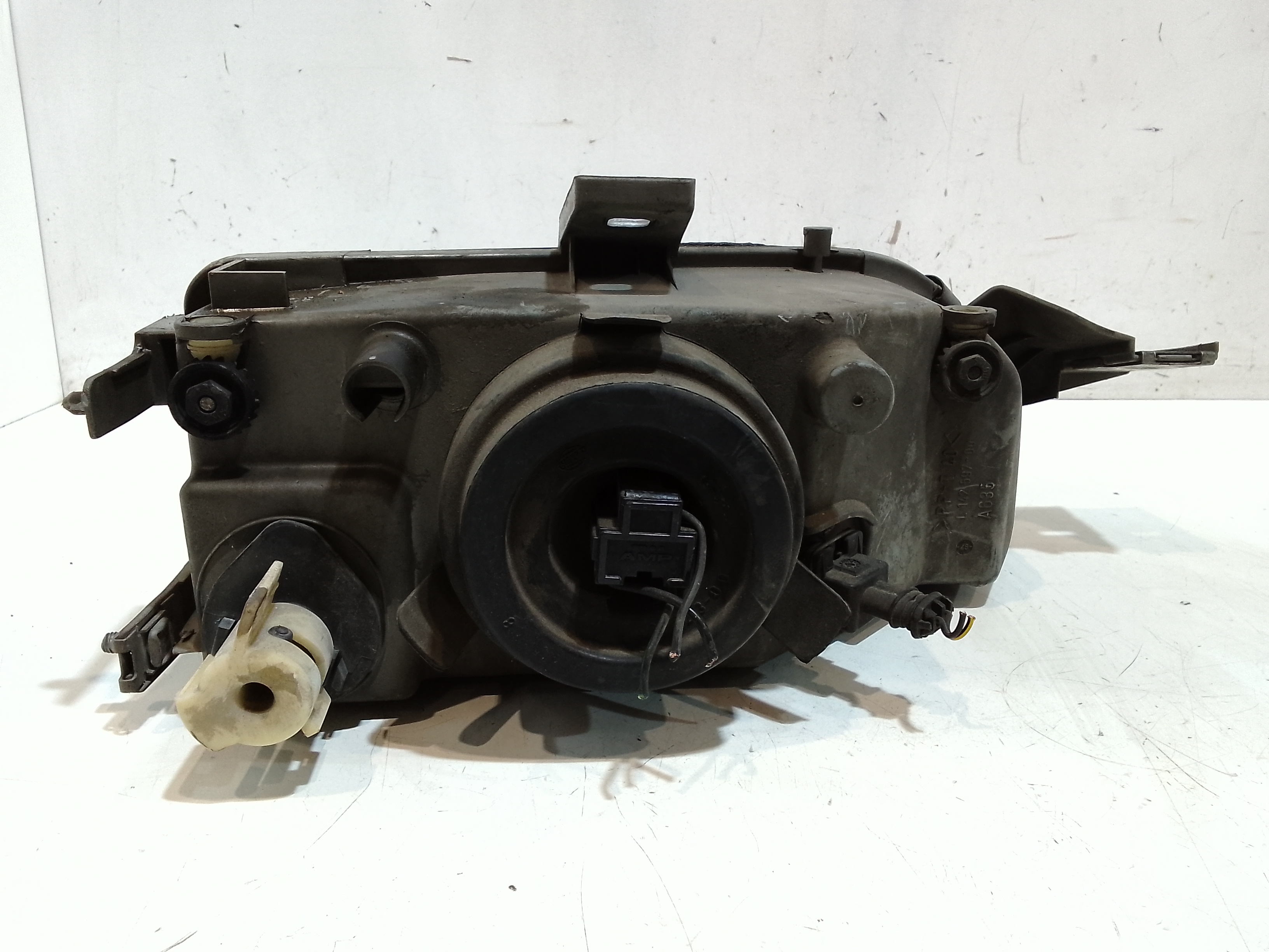 Faro anteriore Sinistro Guida per Fiat Punto Berlina 3p (1993 - 1999)