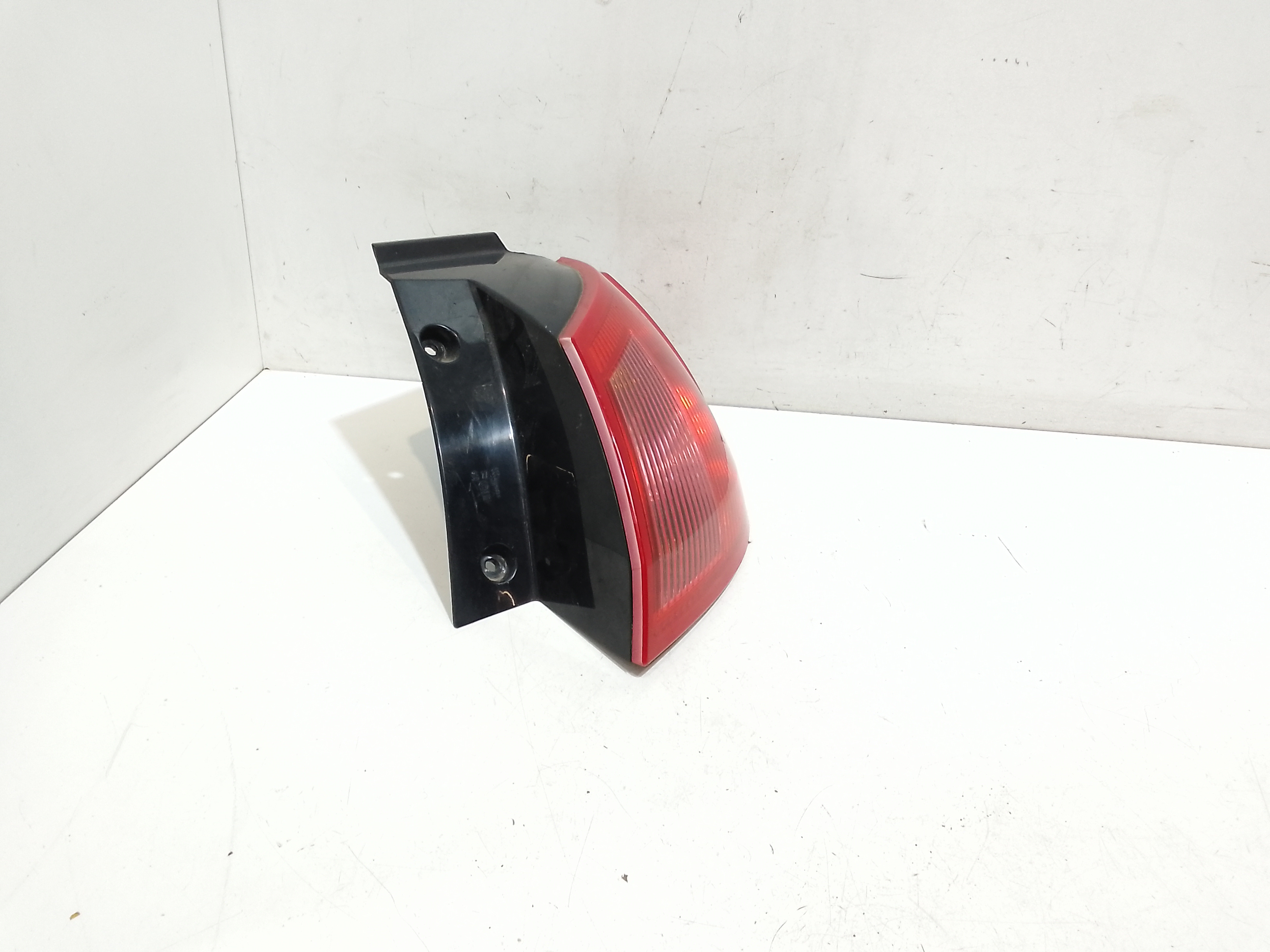 Stop fanale posteriore Destro Passeggero per Mitsubishi Colt Serie 3p (z30)  (04>12) (2004 - 2012)